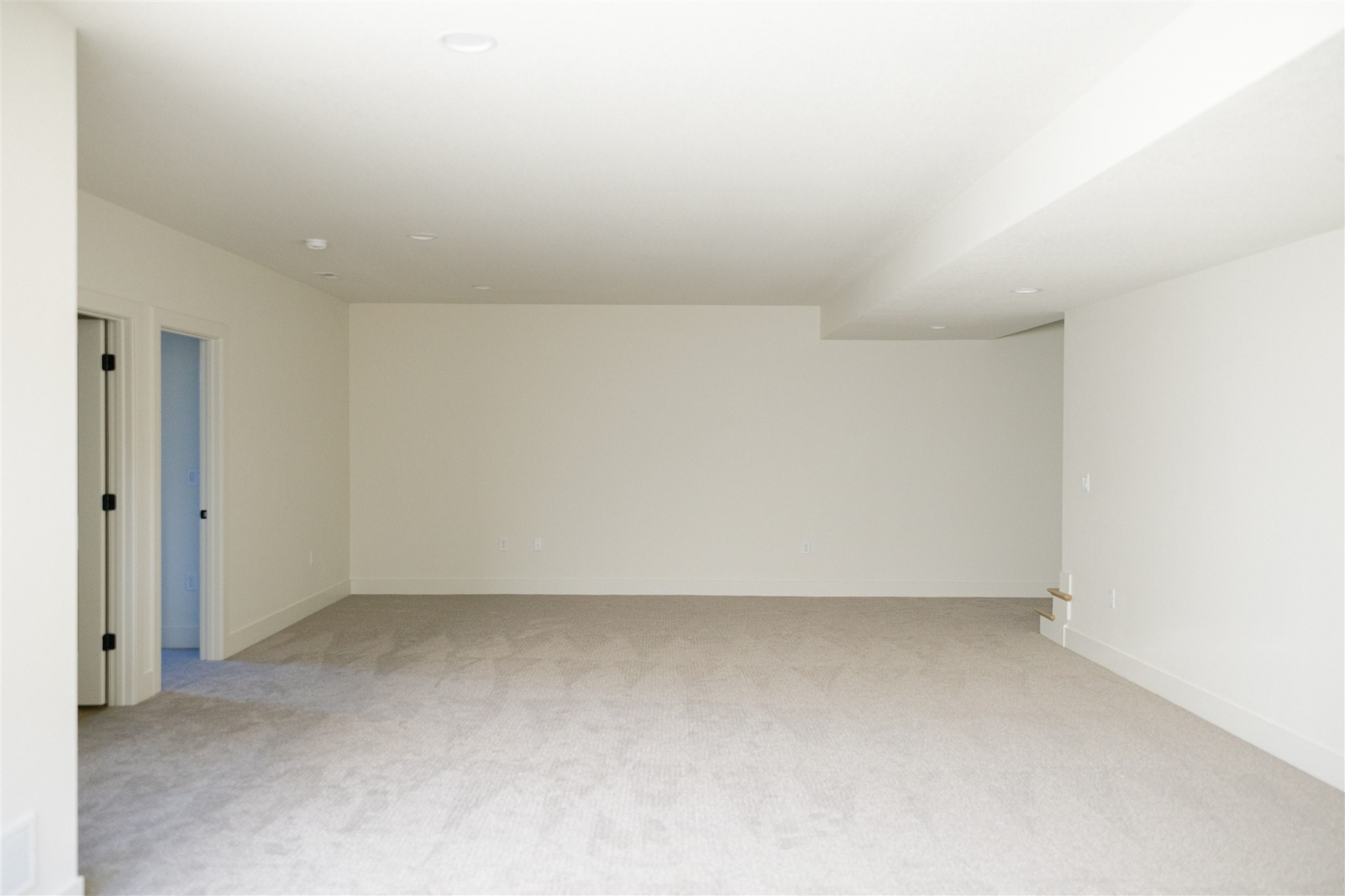 281 S Marigold Avenue Property Photo 23