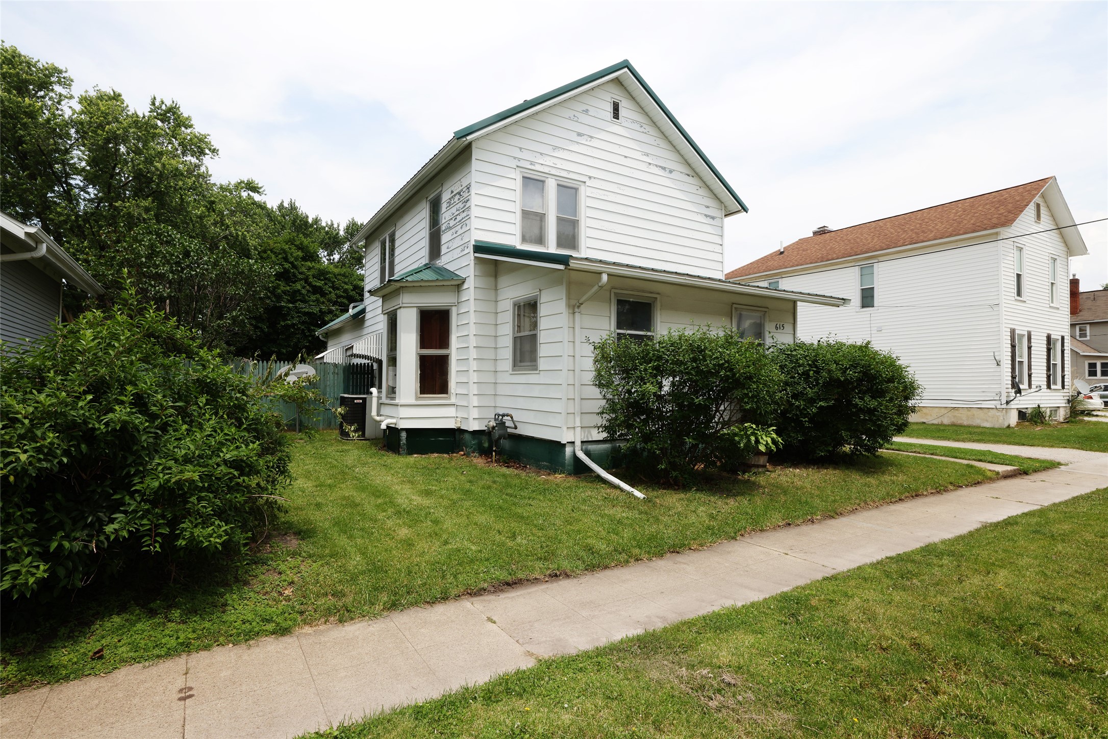615 11th Street Property Photo 1