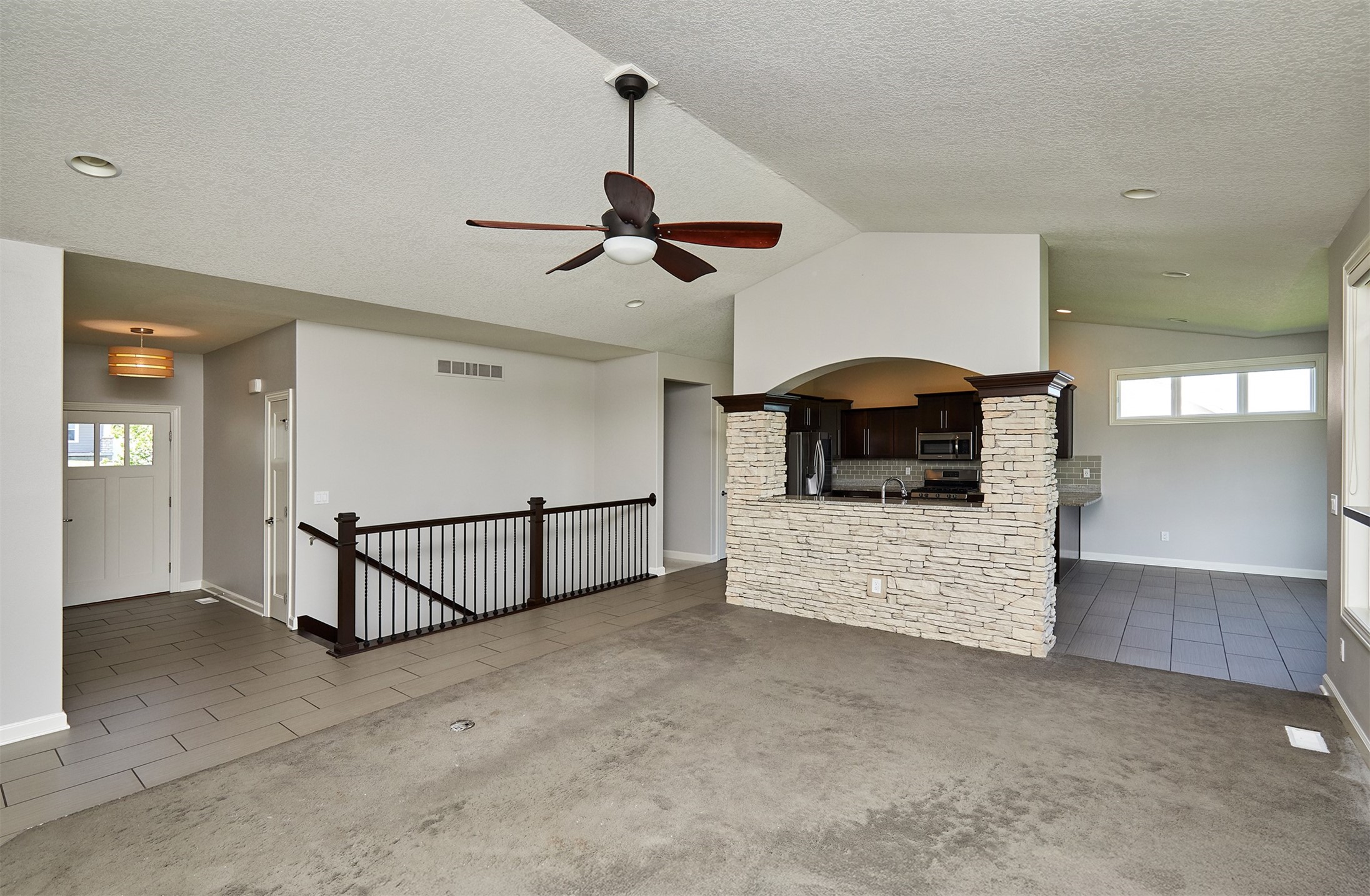9305 Sugar Creek Circle Property Photo 6