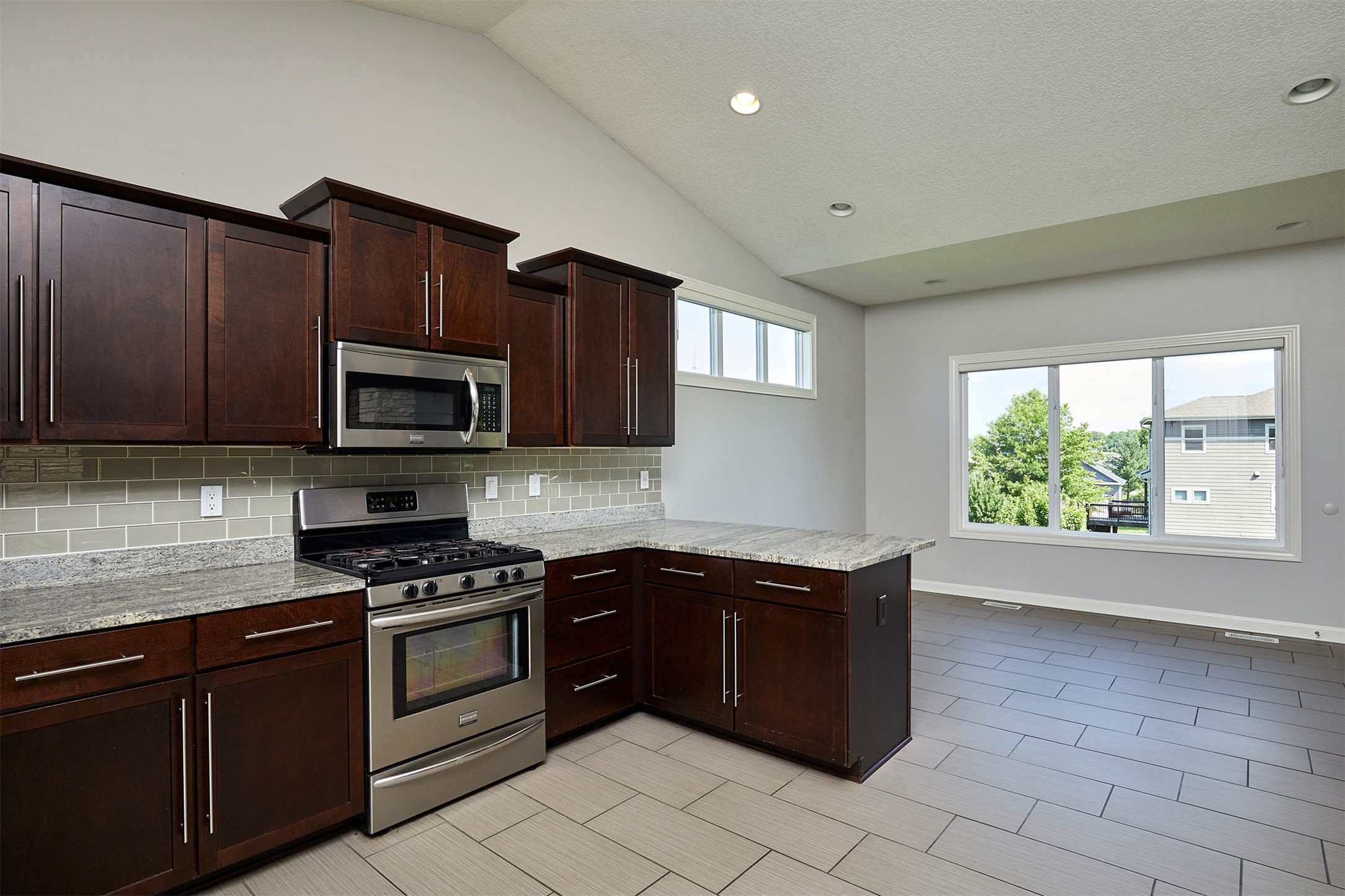 9305 Sugar Creek Circle Property Photo 12