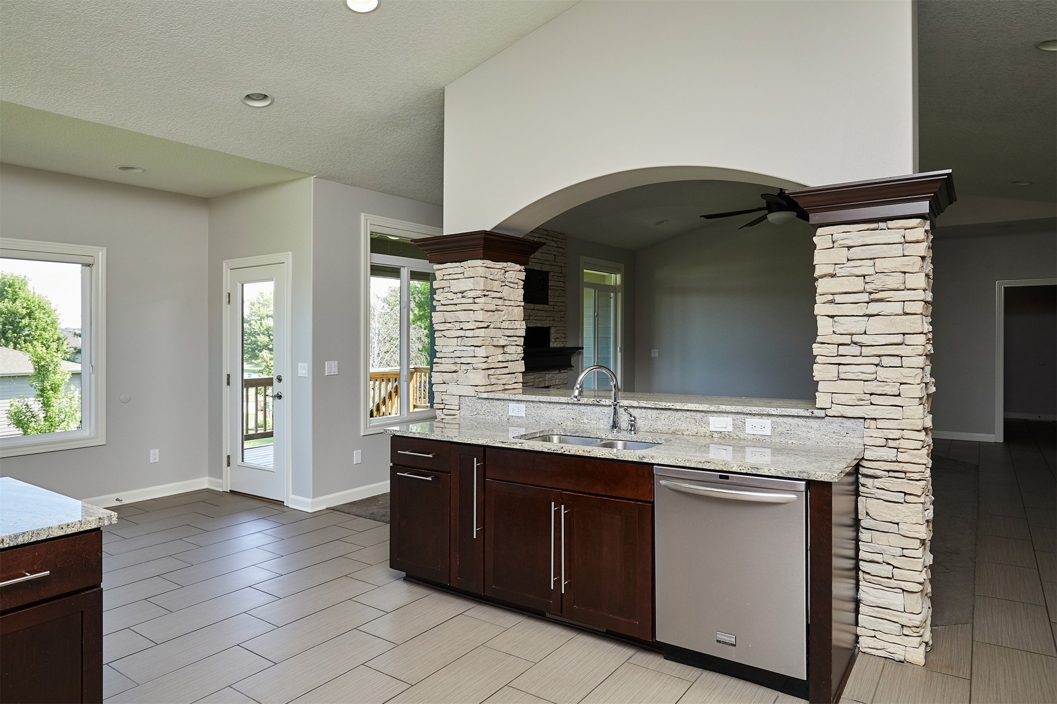 9305 Sugar Creek Circle Property Photo 13