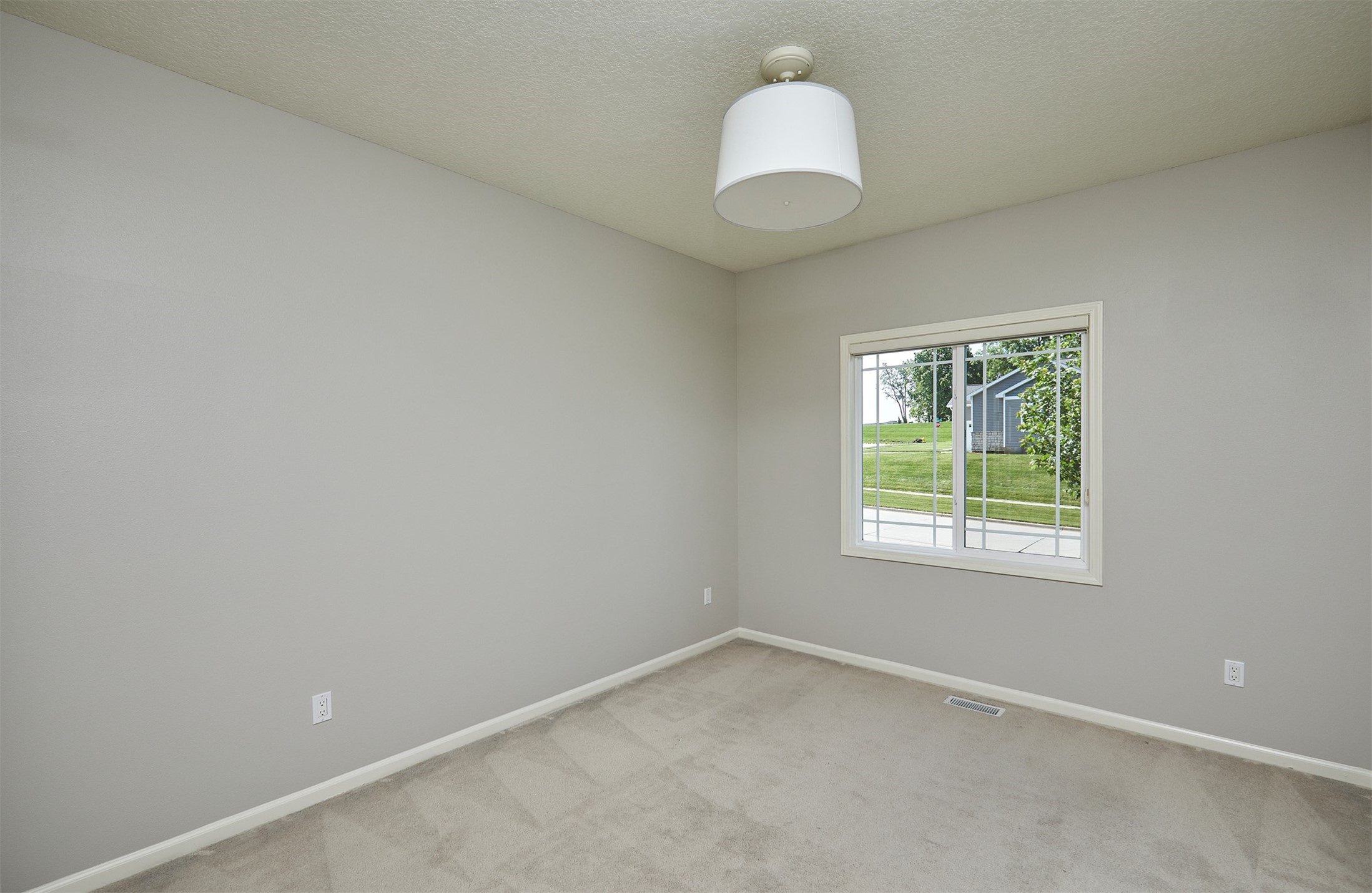 9305 Sugar Creek Circle Property Photo 15