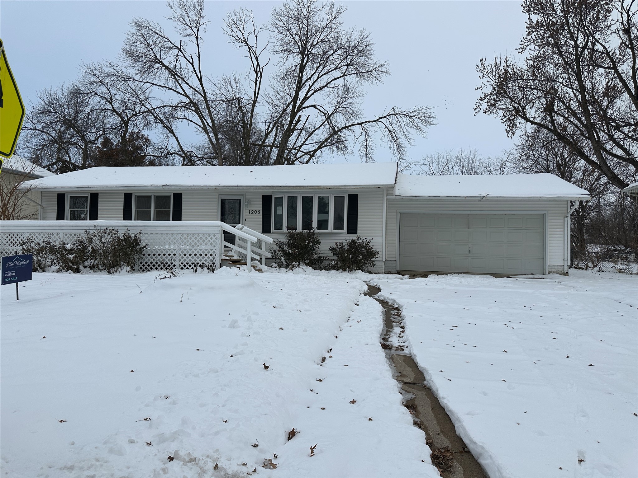 1205 S 4th Street Property Photo 1