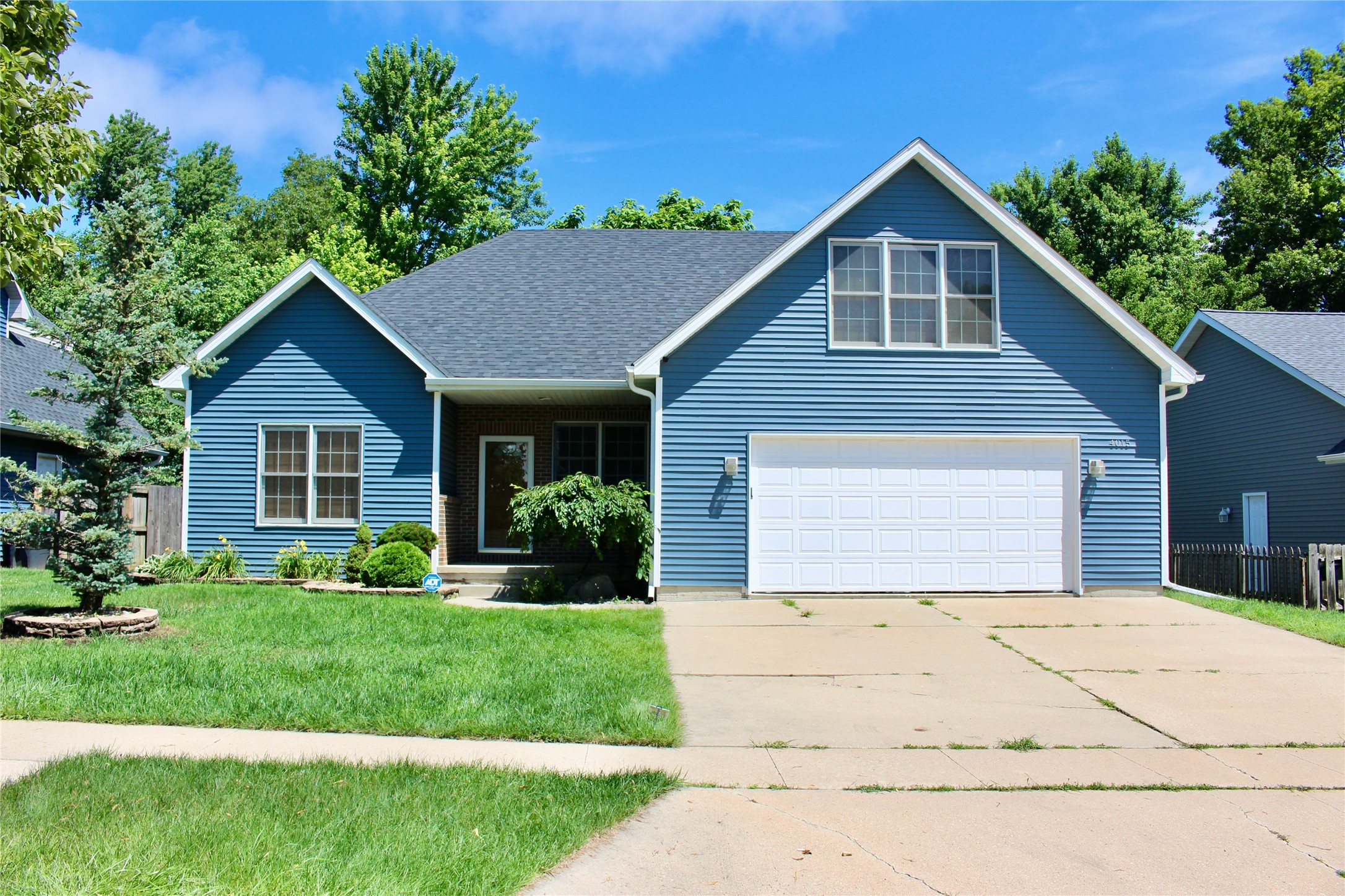 4015 Marigold Drive Property Photo 1