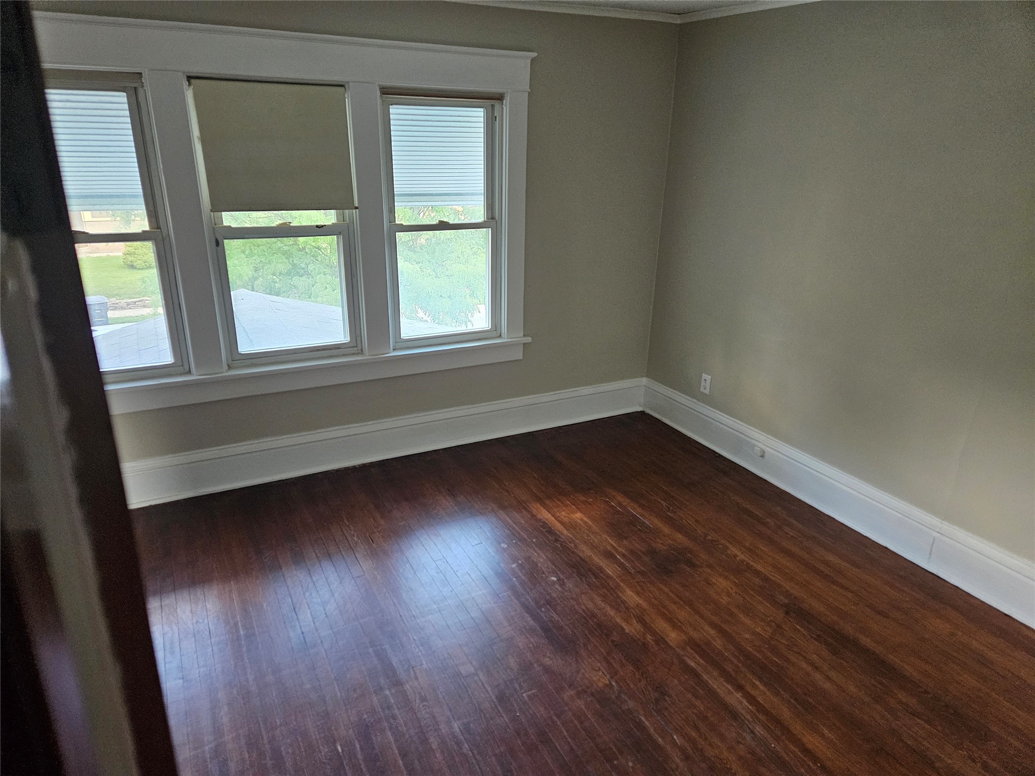 1916 York Street Property Photo 6