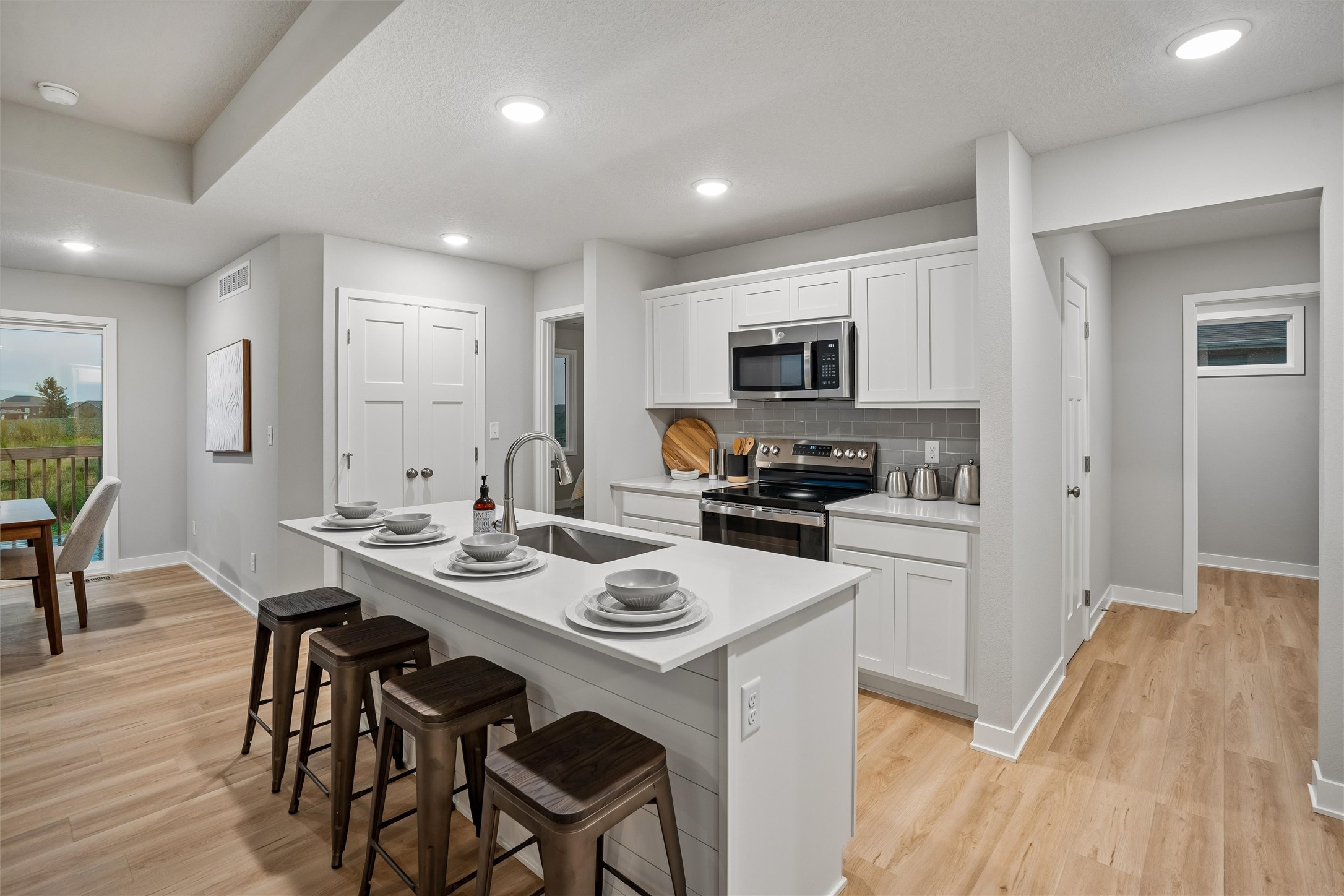 708 5th Street Nw Property Photo 4