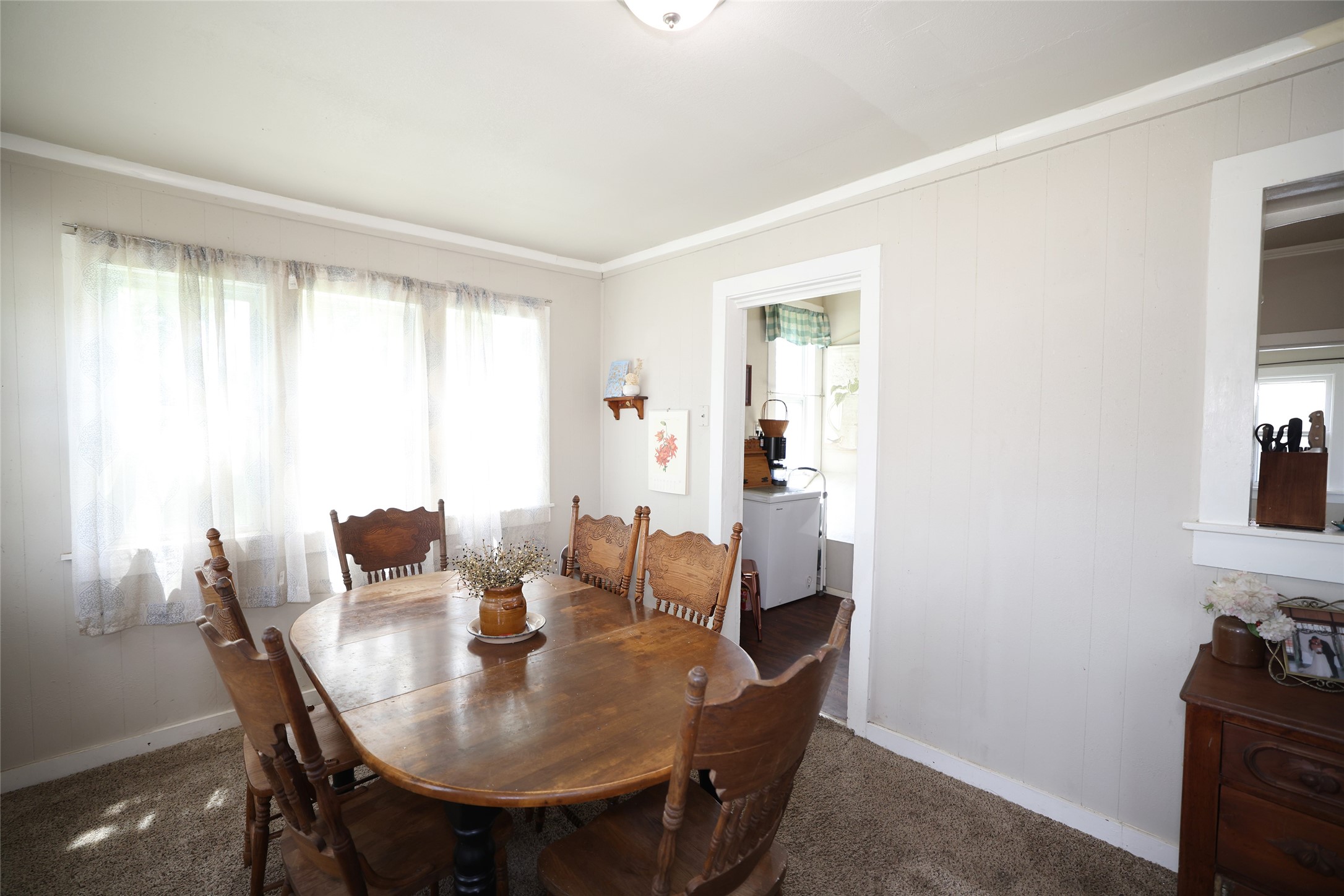 607 Clay Street Property Photo 7