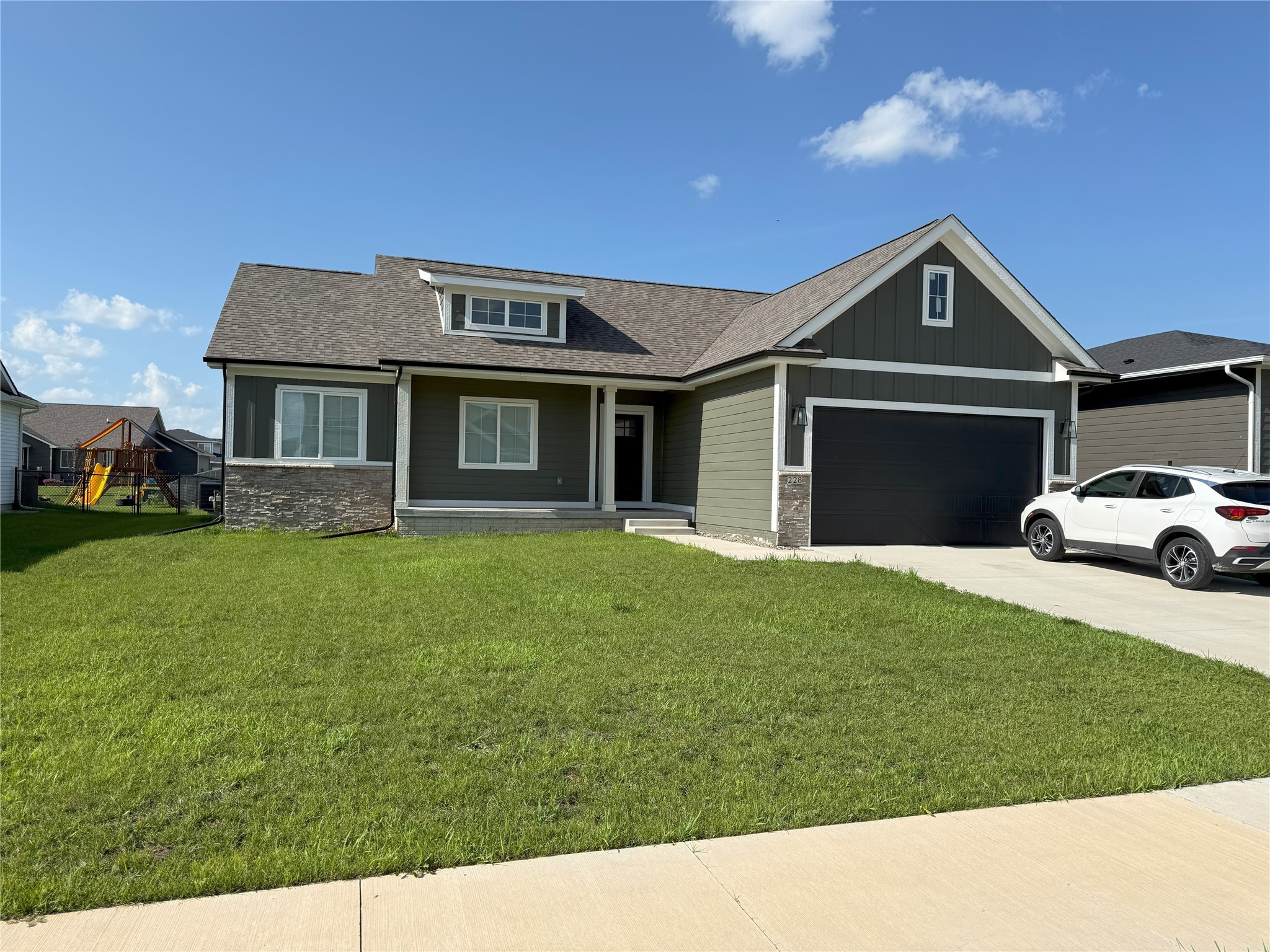 228 11th Court Nw Property Photo 1