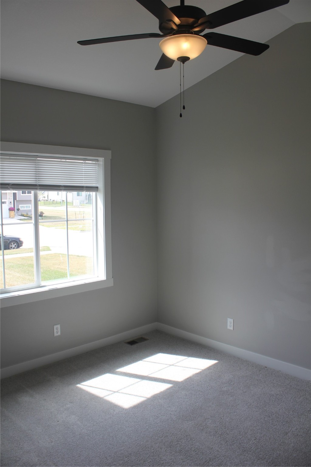 228 11th Court Nw Property Photo 10