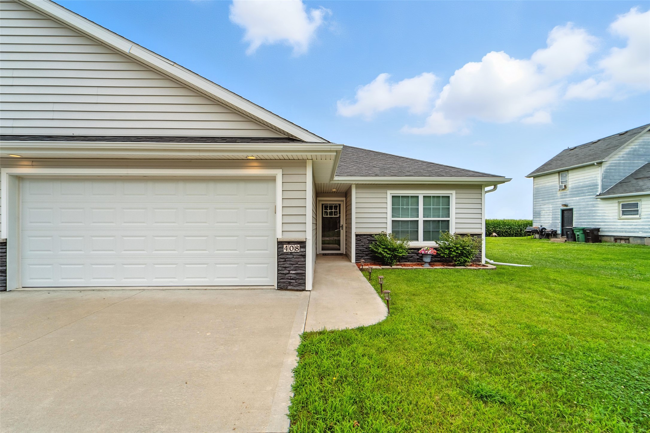 408 N Park Street Property Photo 1