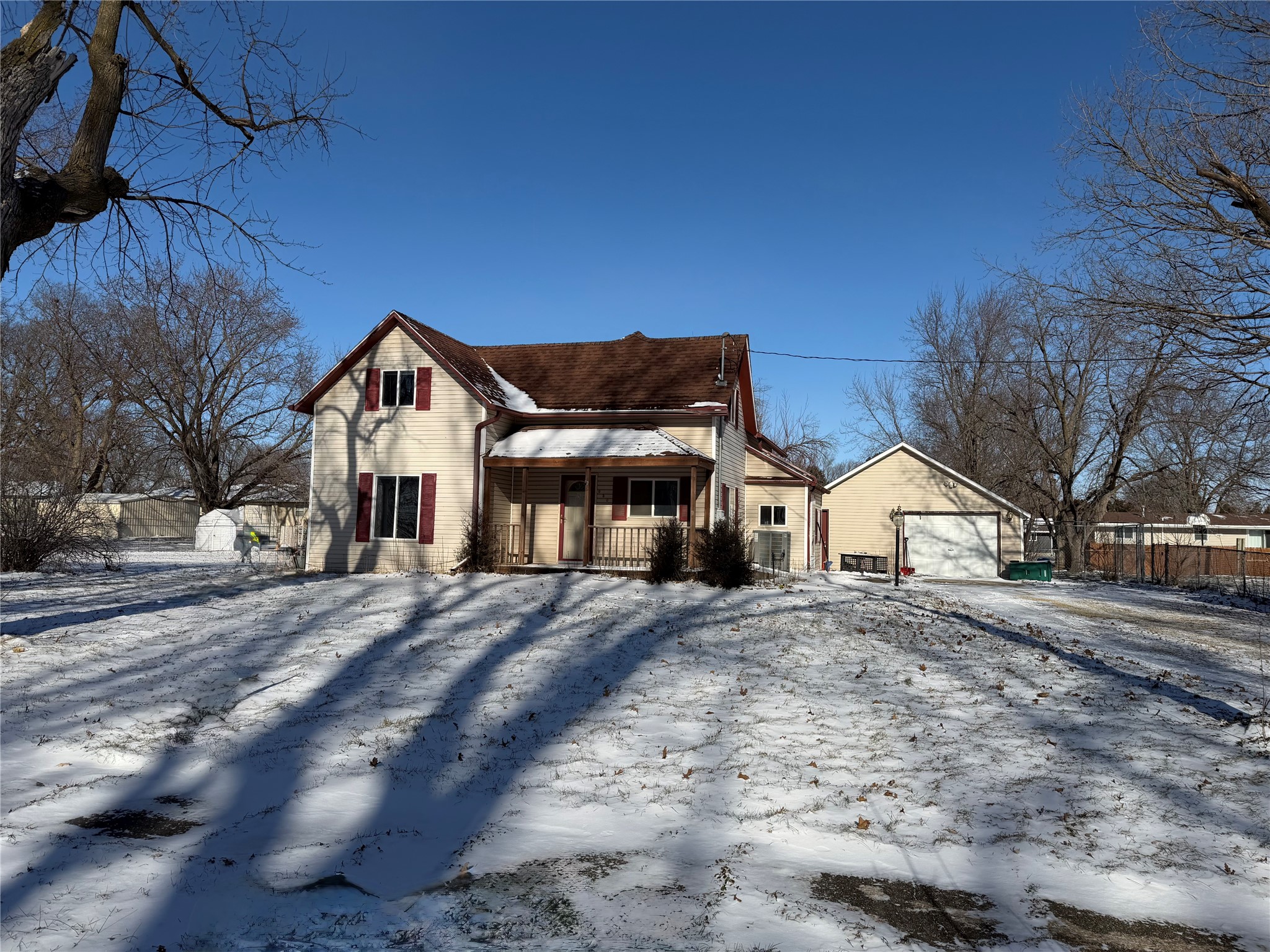 950 Main Street Property Photo 1
