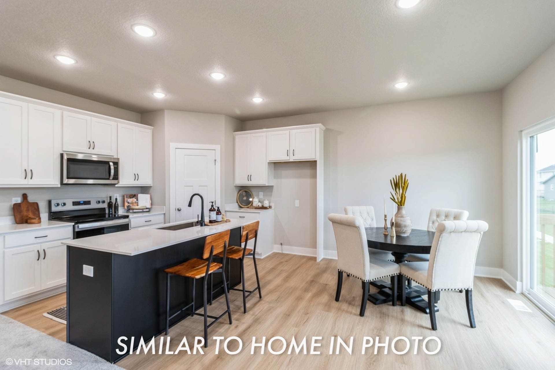 2308 Chan Drive Property Photo 6