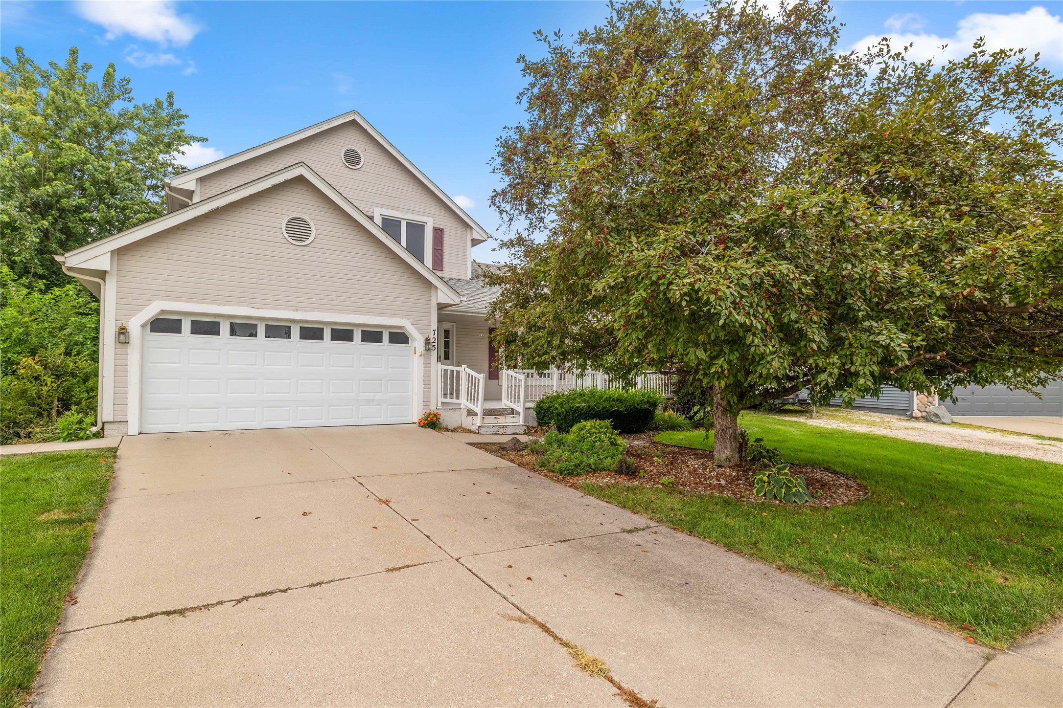 725 11th Street Se Property Photo 1