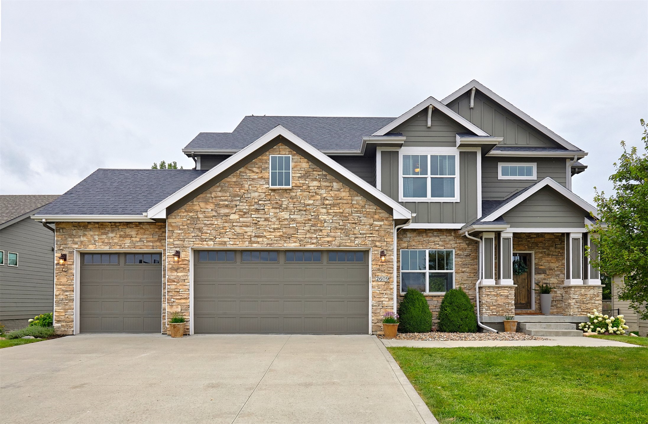 2609 Nw Willowbrooke Drive Property Photo 1