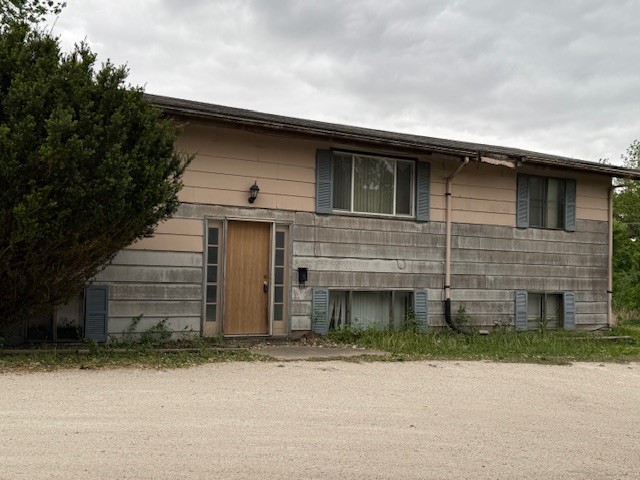 501 Wood Street Property Photo 1