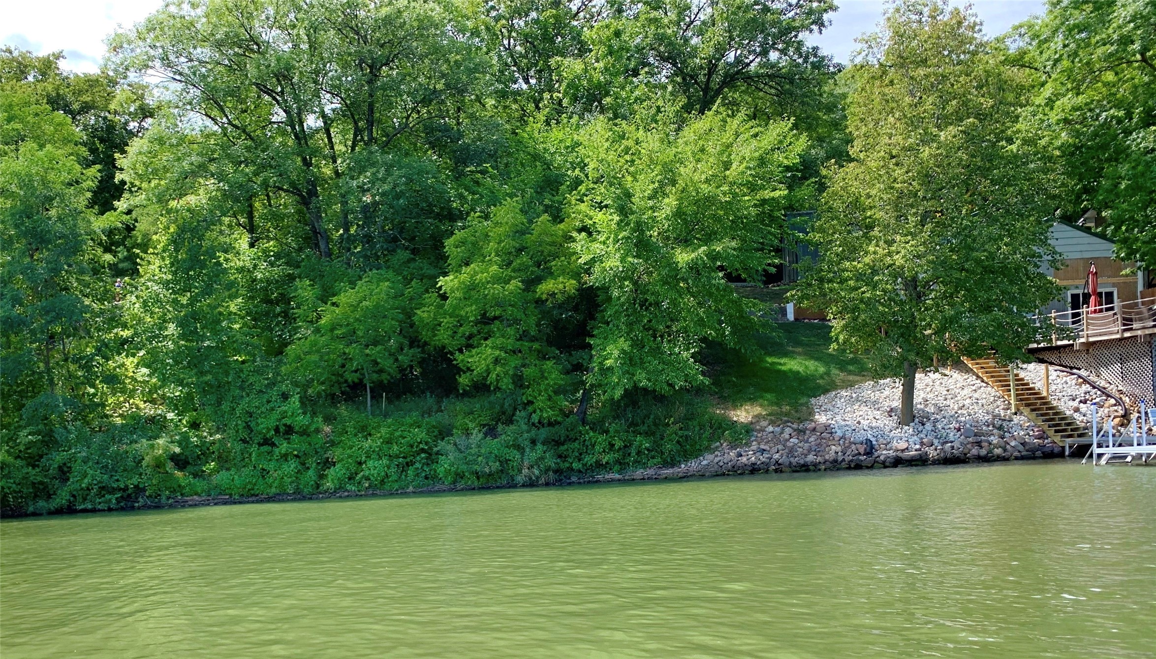 8362 Lakeshore Drive Property Photo 4