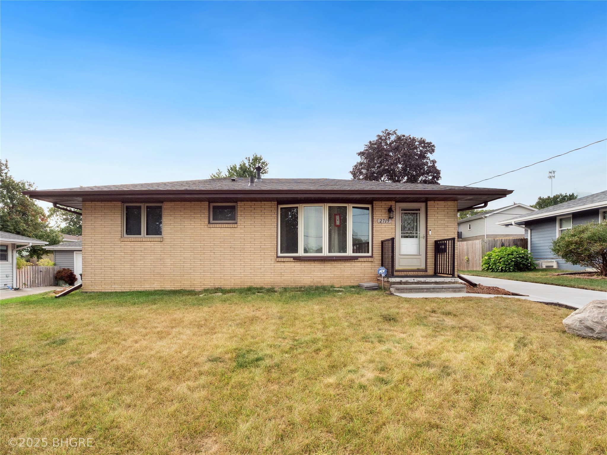 2719 E Tiffin Avenue Property Photo 24