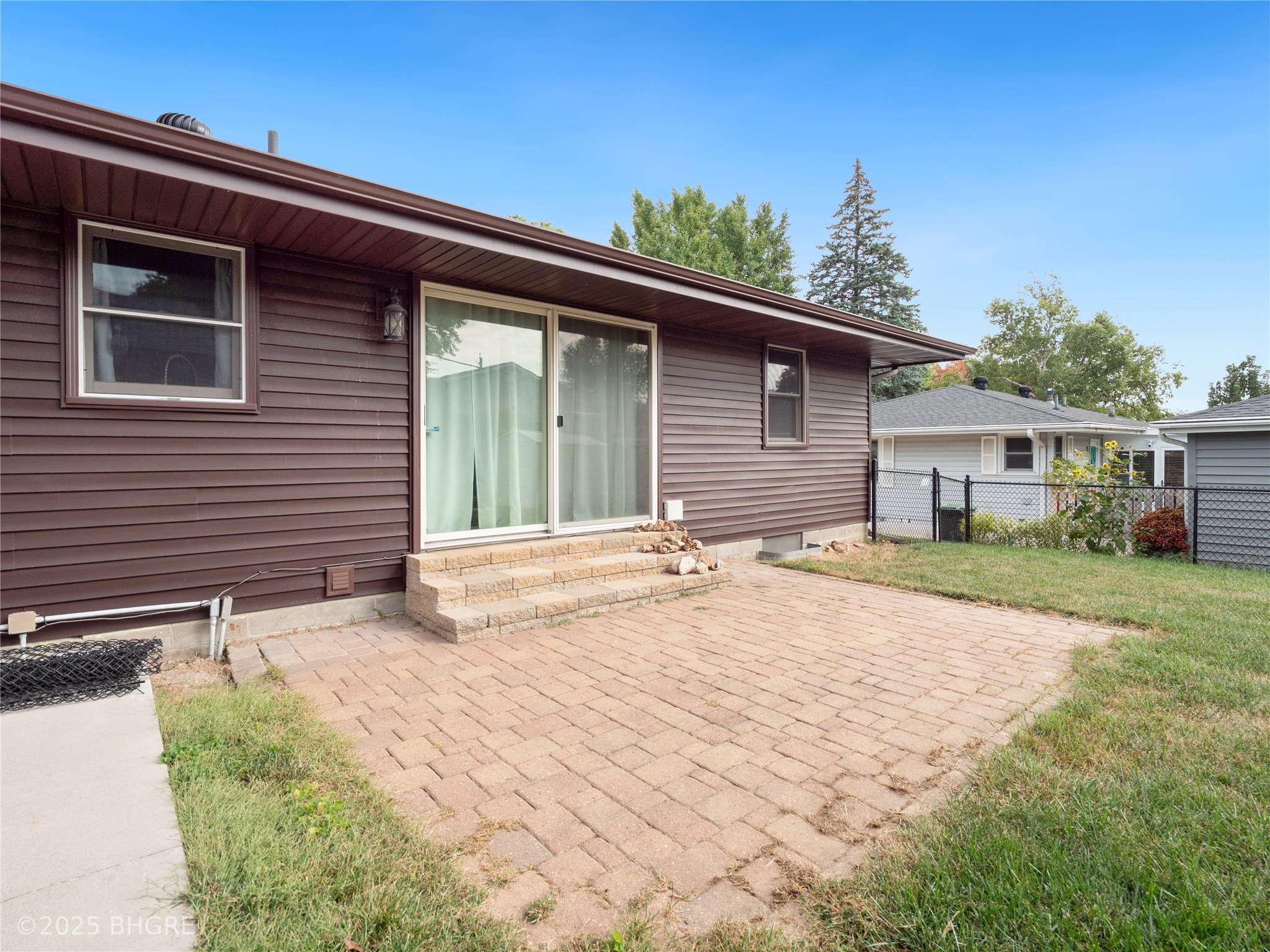 2719 E Tiffin Avenue Property Photo 28