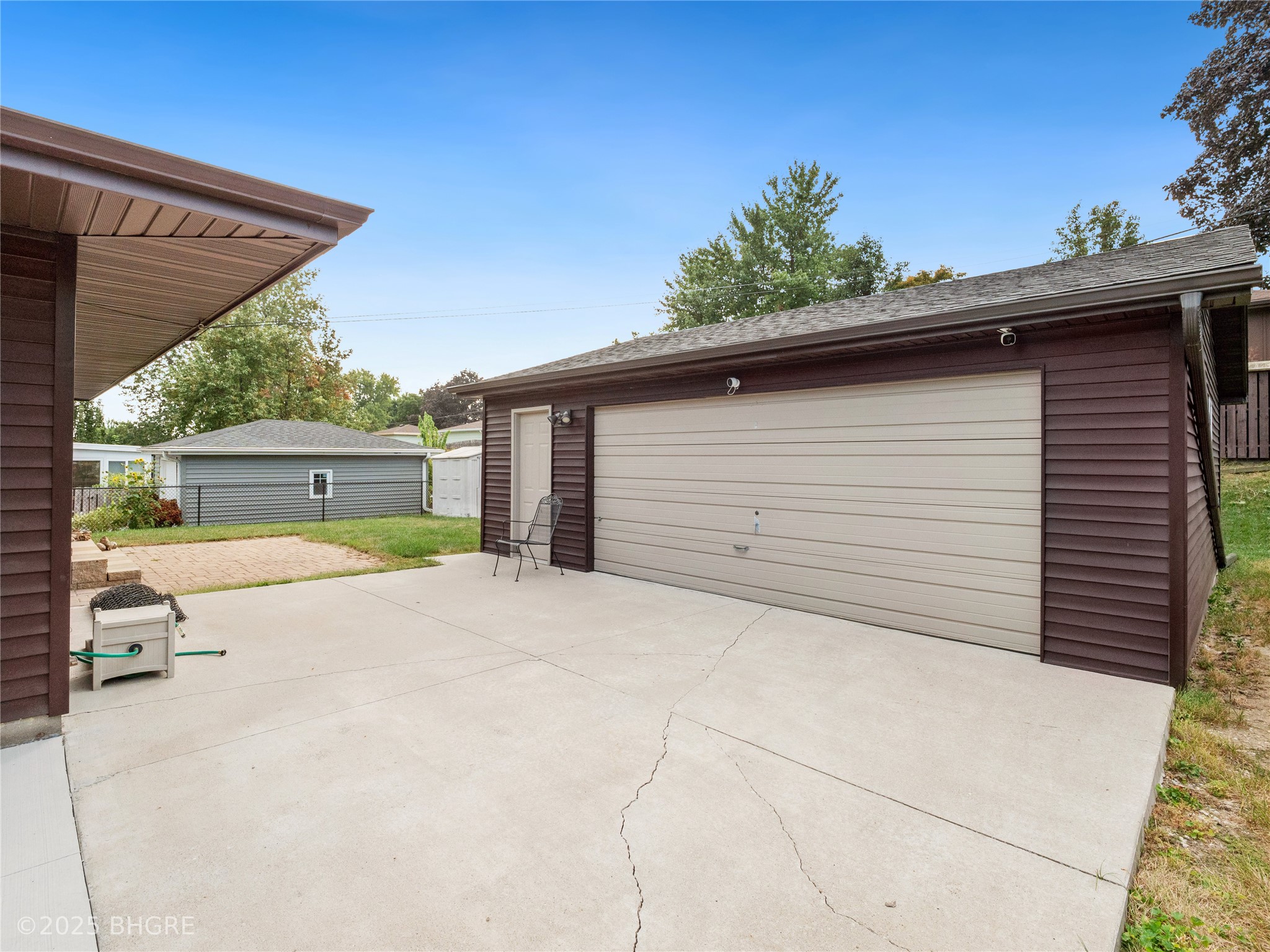 2719 E Tiffin Avenue Property Photo 30