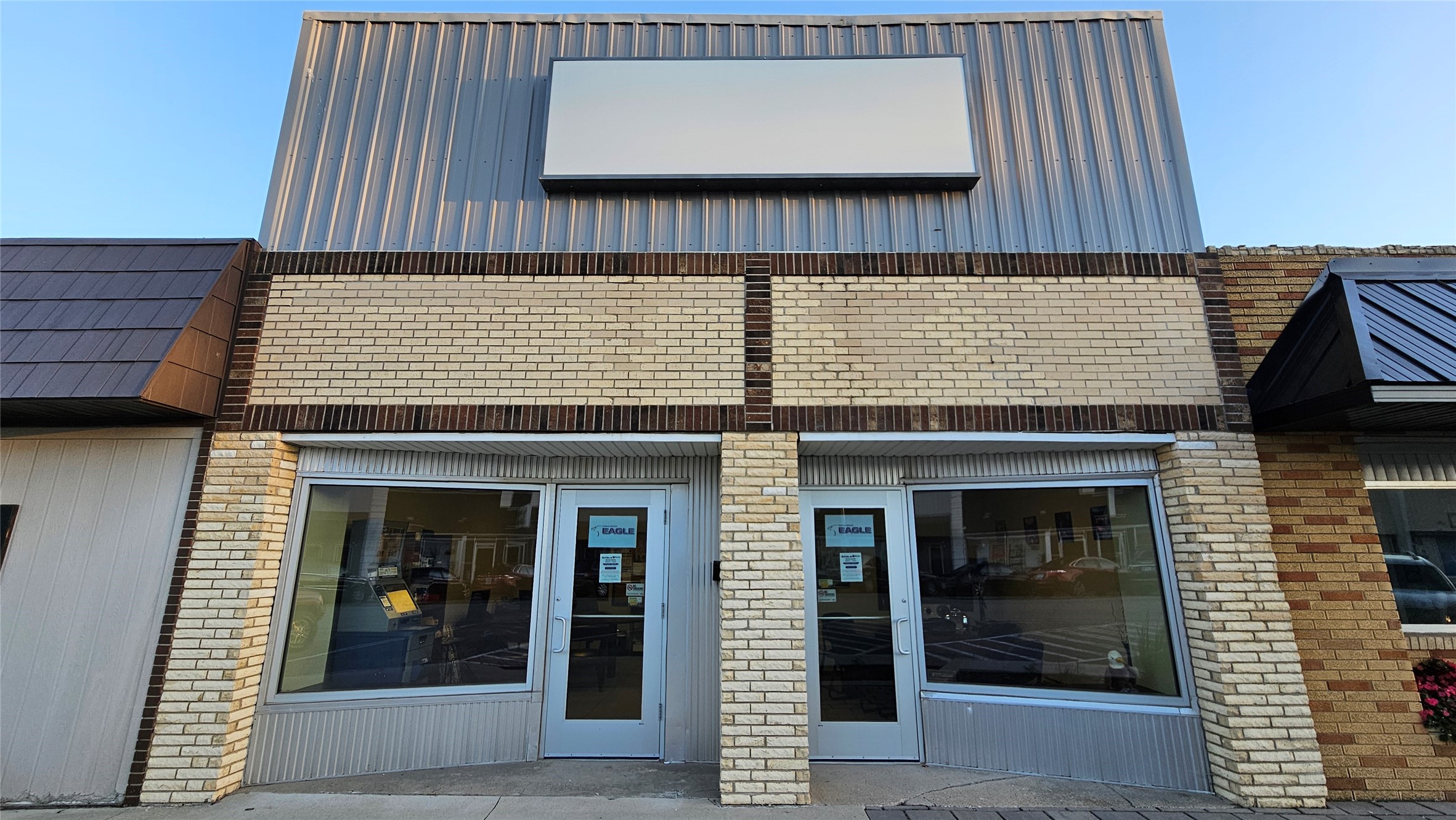 304 W Broadway Street