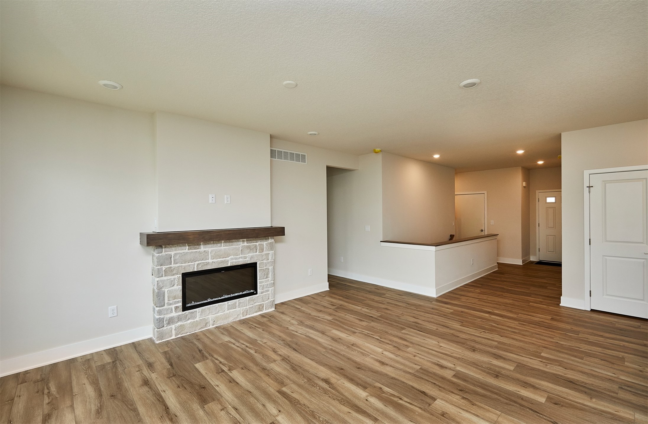 9479 Emilia Lane Property Photo 8