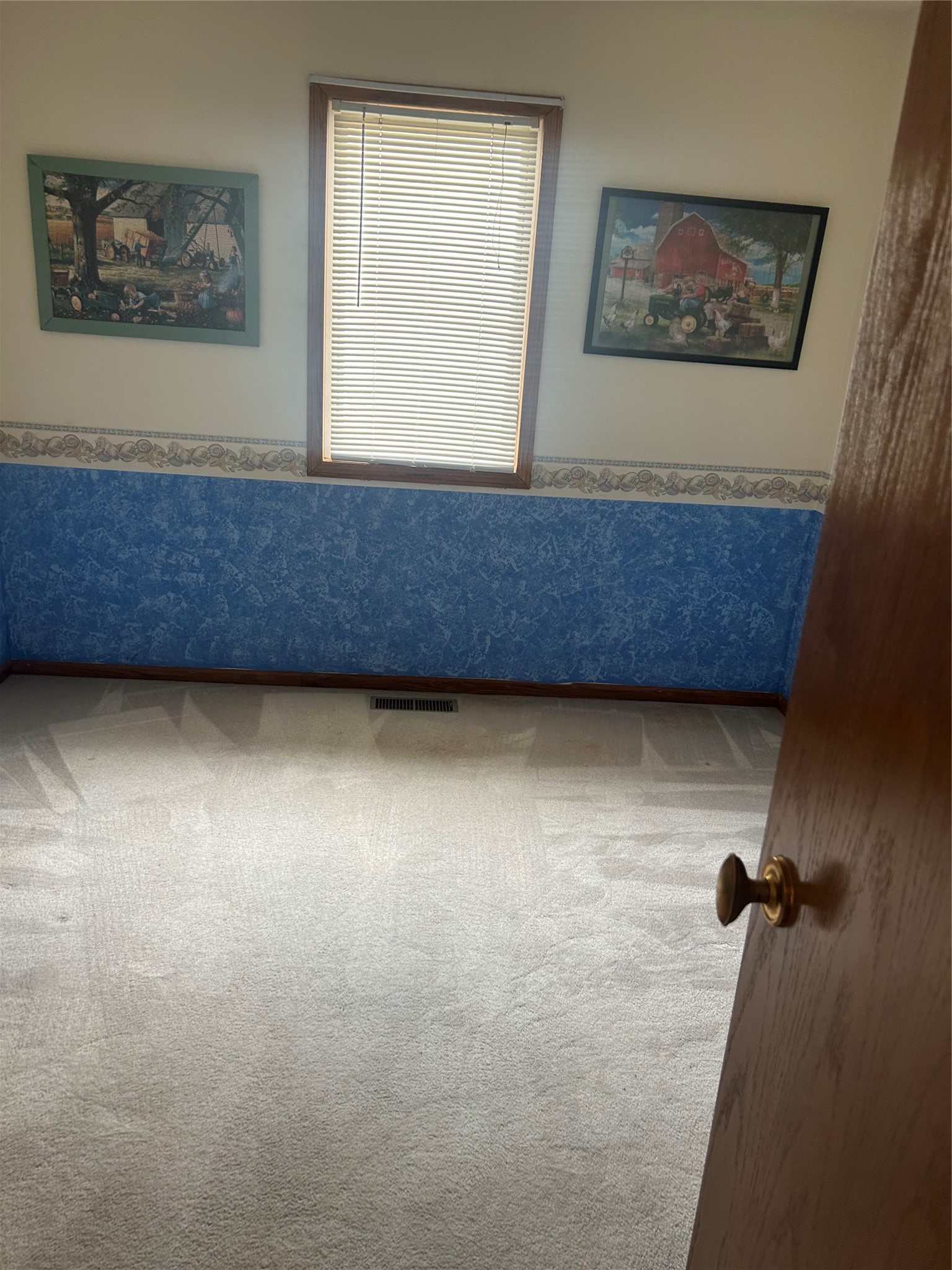 206 Beverly Circle Property Photo 15