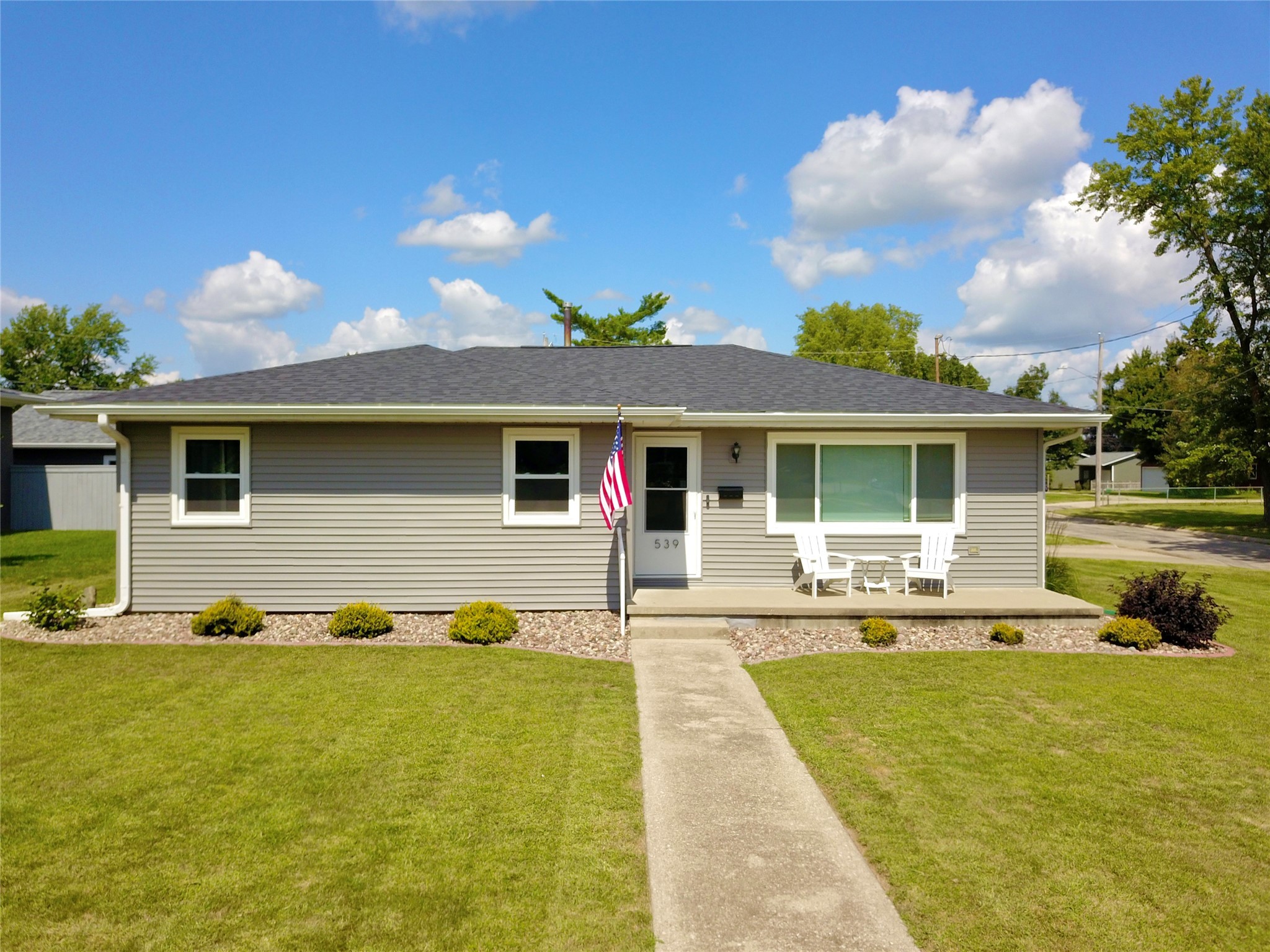 539 10th Avenue Property Photo 1