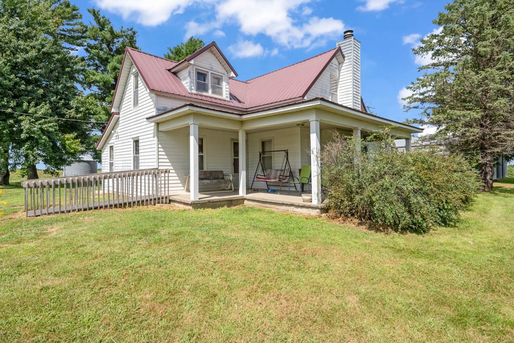 23852 25 Avenue Property Photo 14