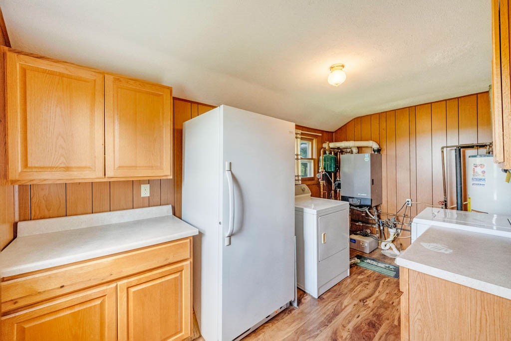 23852 25 Avenue Property Photo 21