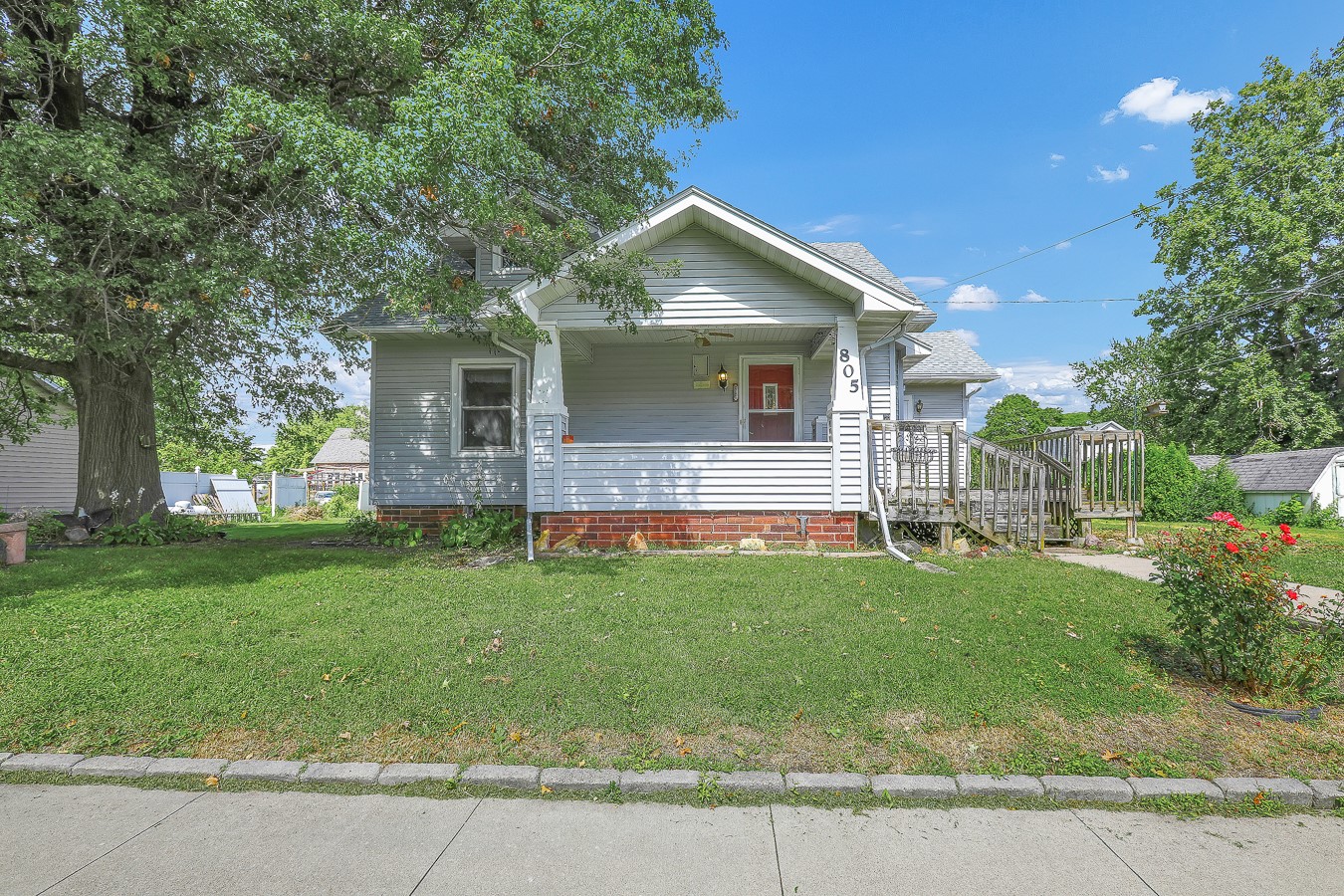 805 5th Street Property Photo 1