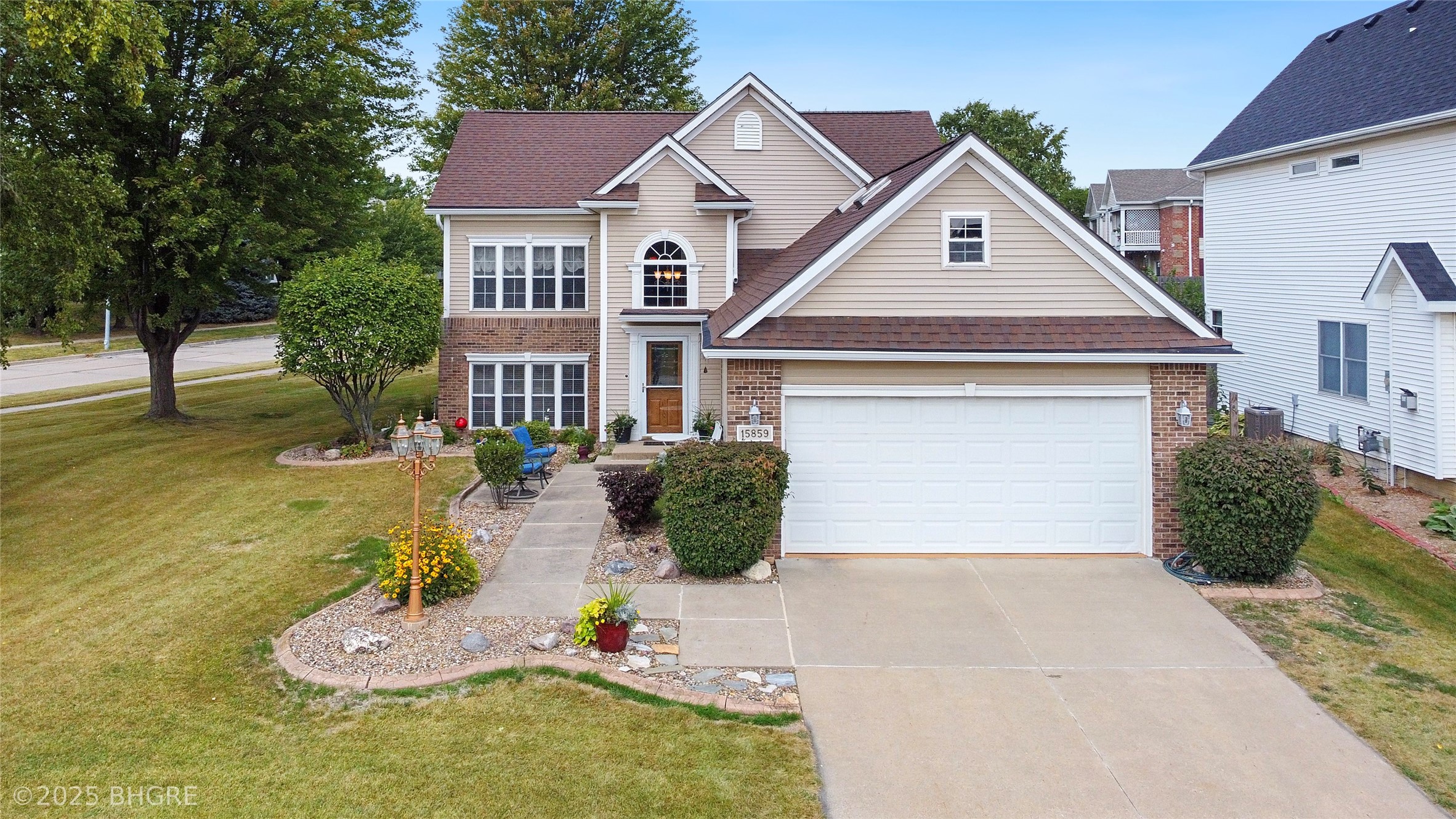 15859 Hawthorn Drive Property Photo 1