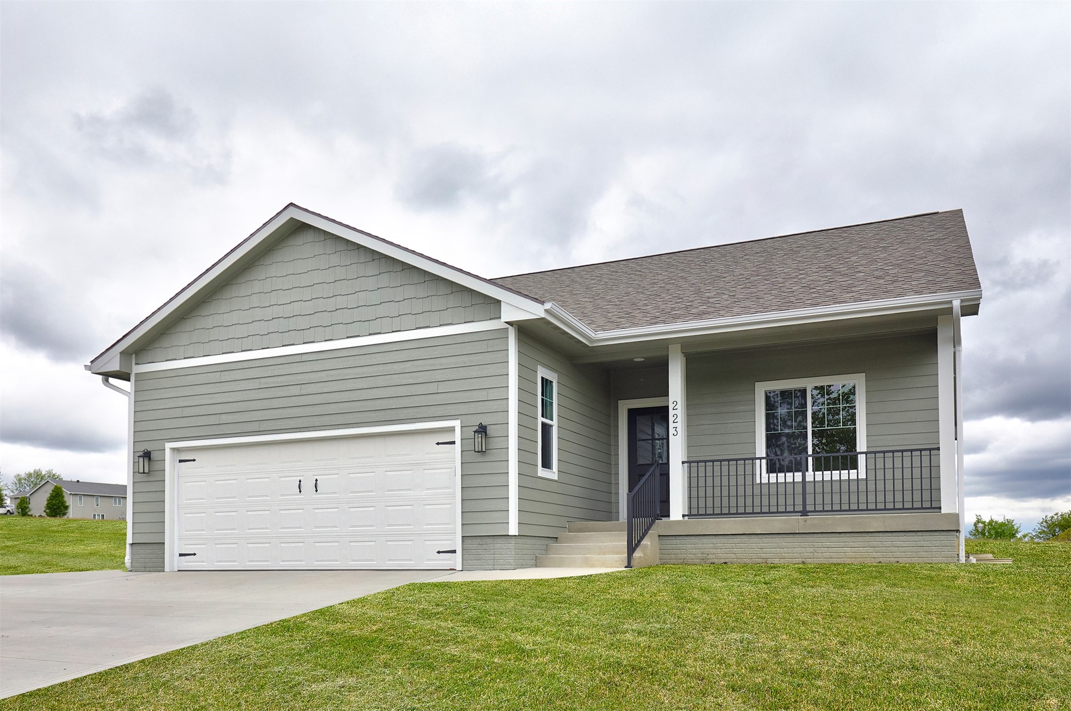 105 Golf View Drive Property Photo 1