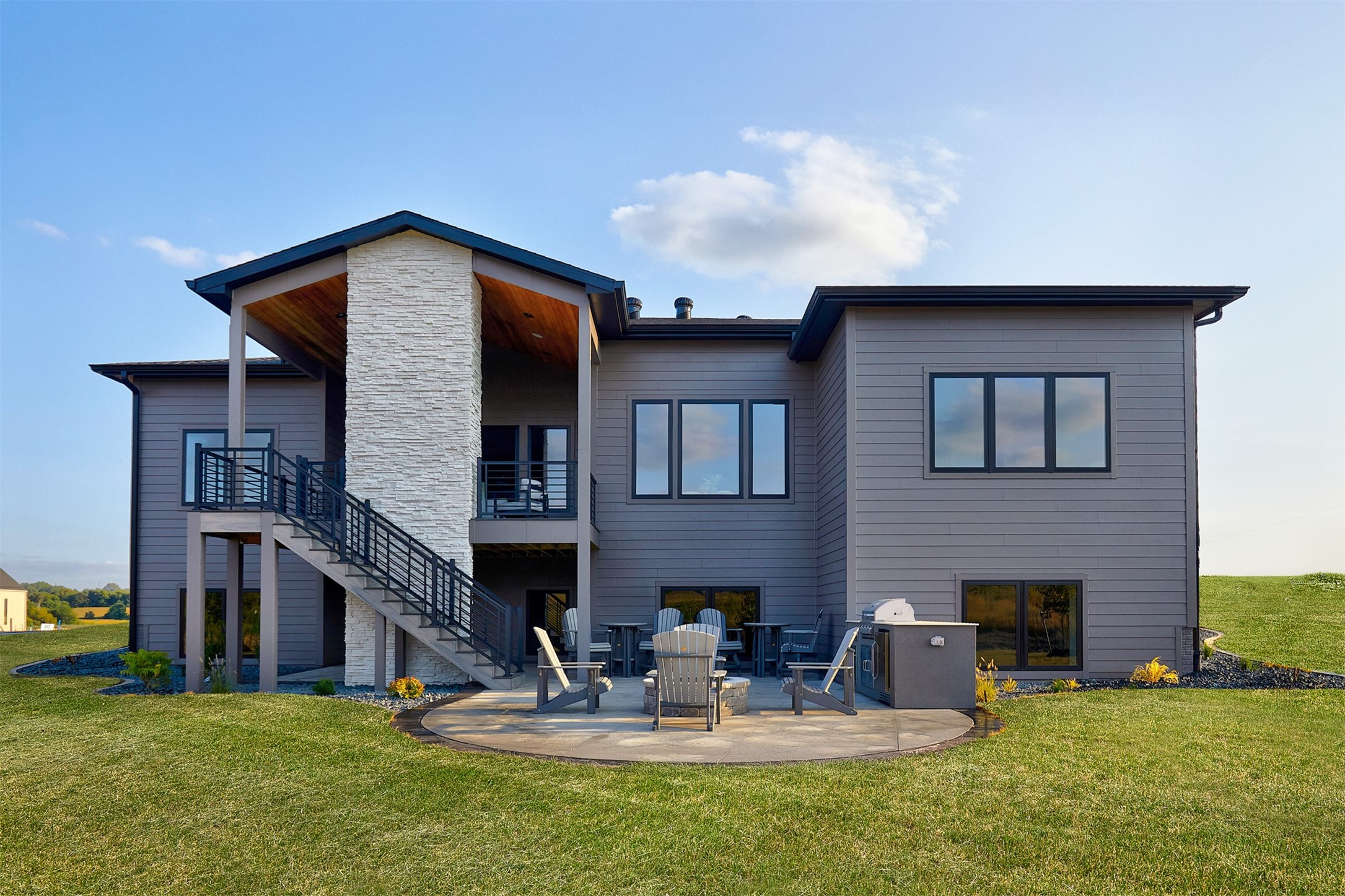 12025 Meadow Springs Drive Property Photo 3