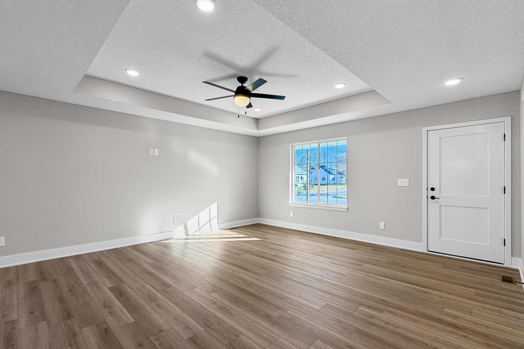 600 W Lincoln Way Property Photo 13
