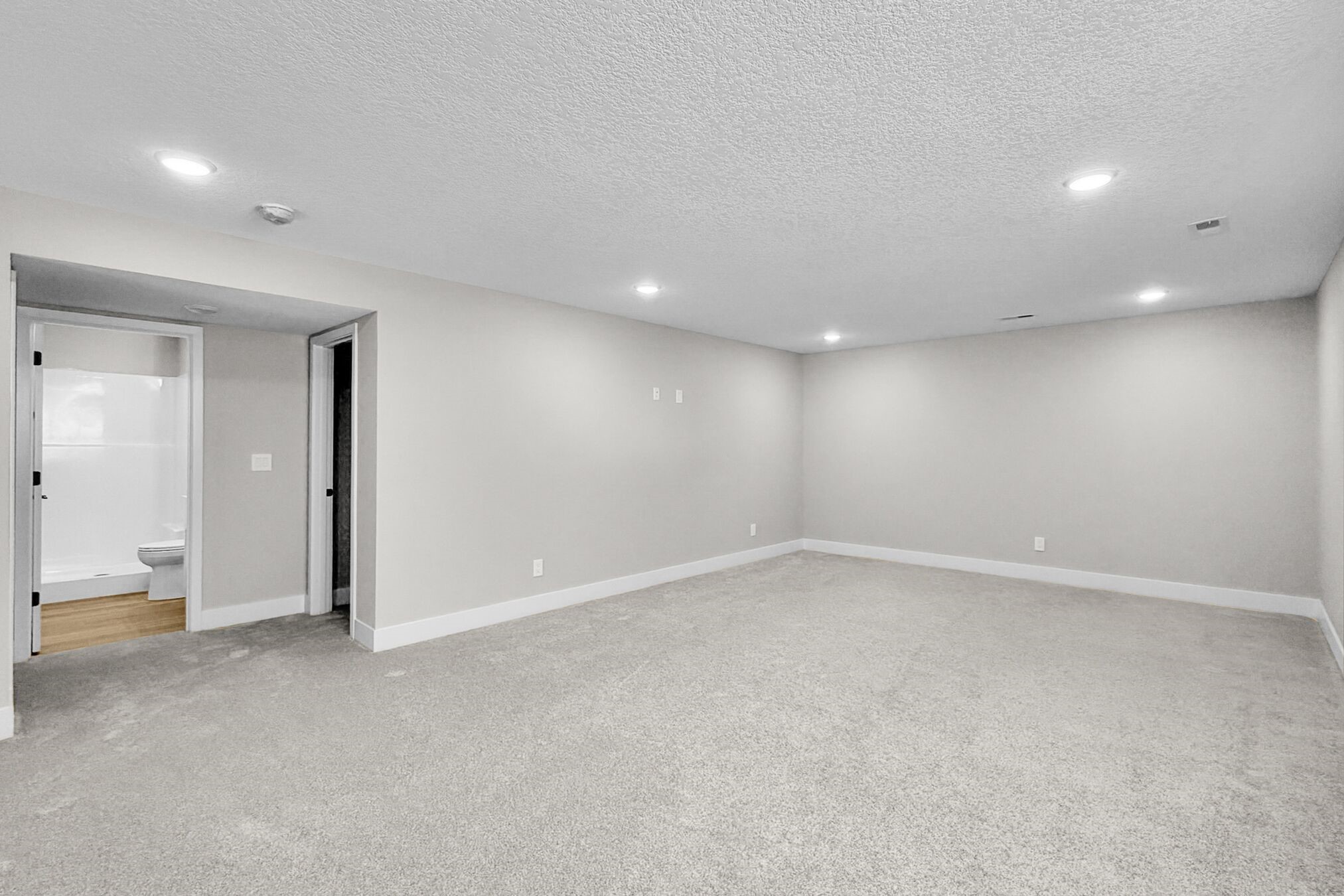 600 W Lincoln Way Property Photo 17