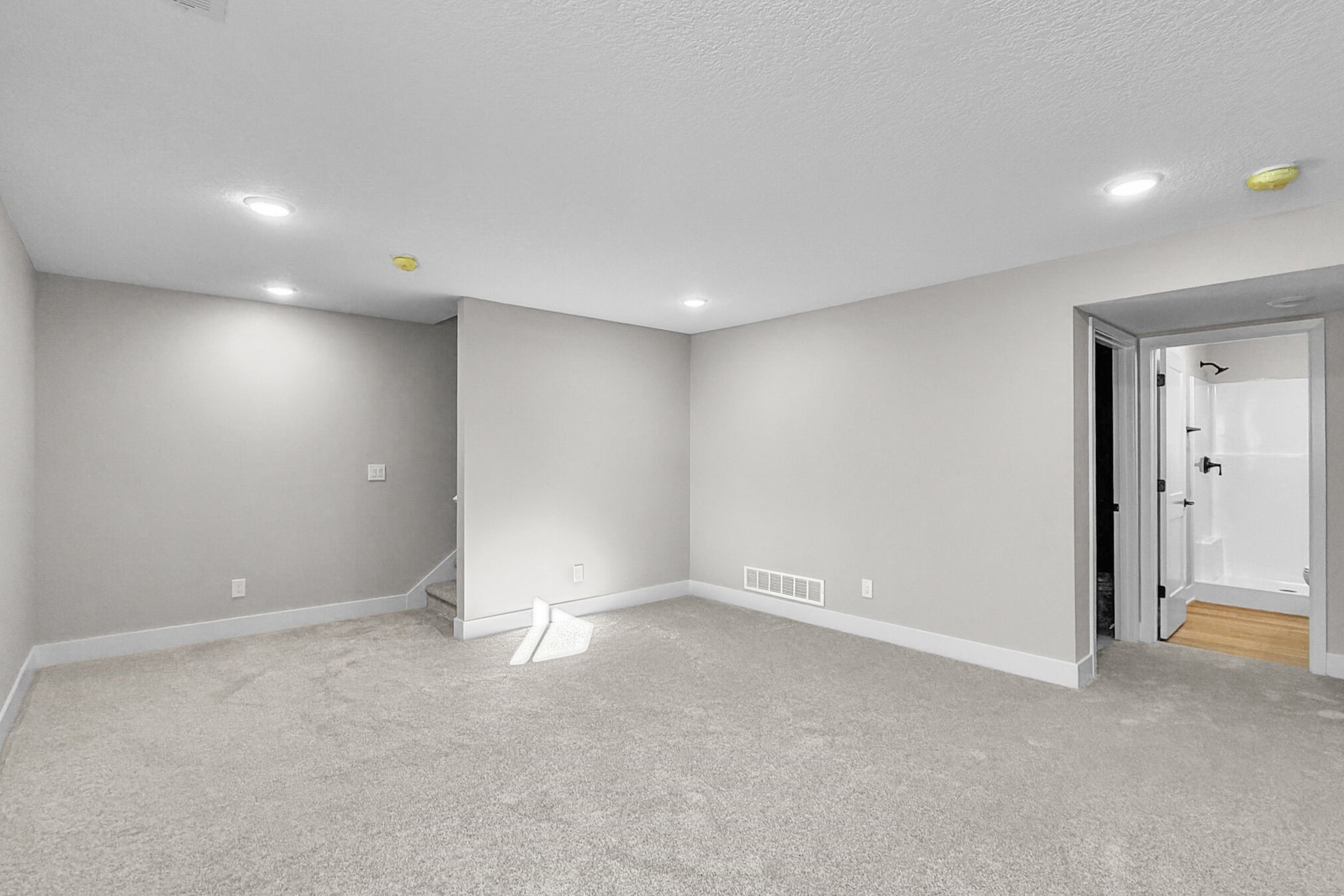 600 W Lincoln Way Property Photo 18