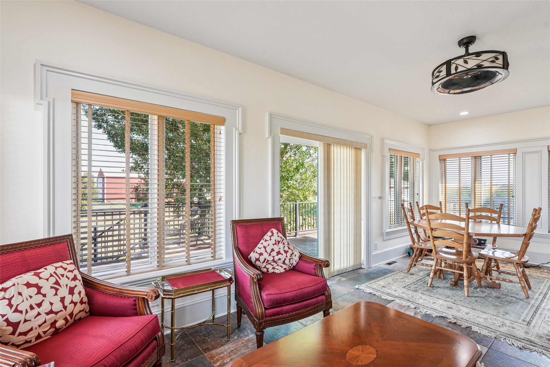 5664 Island Avenue Property Photo 13