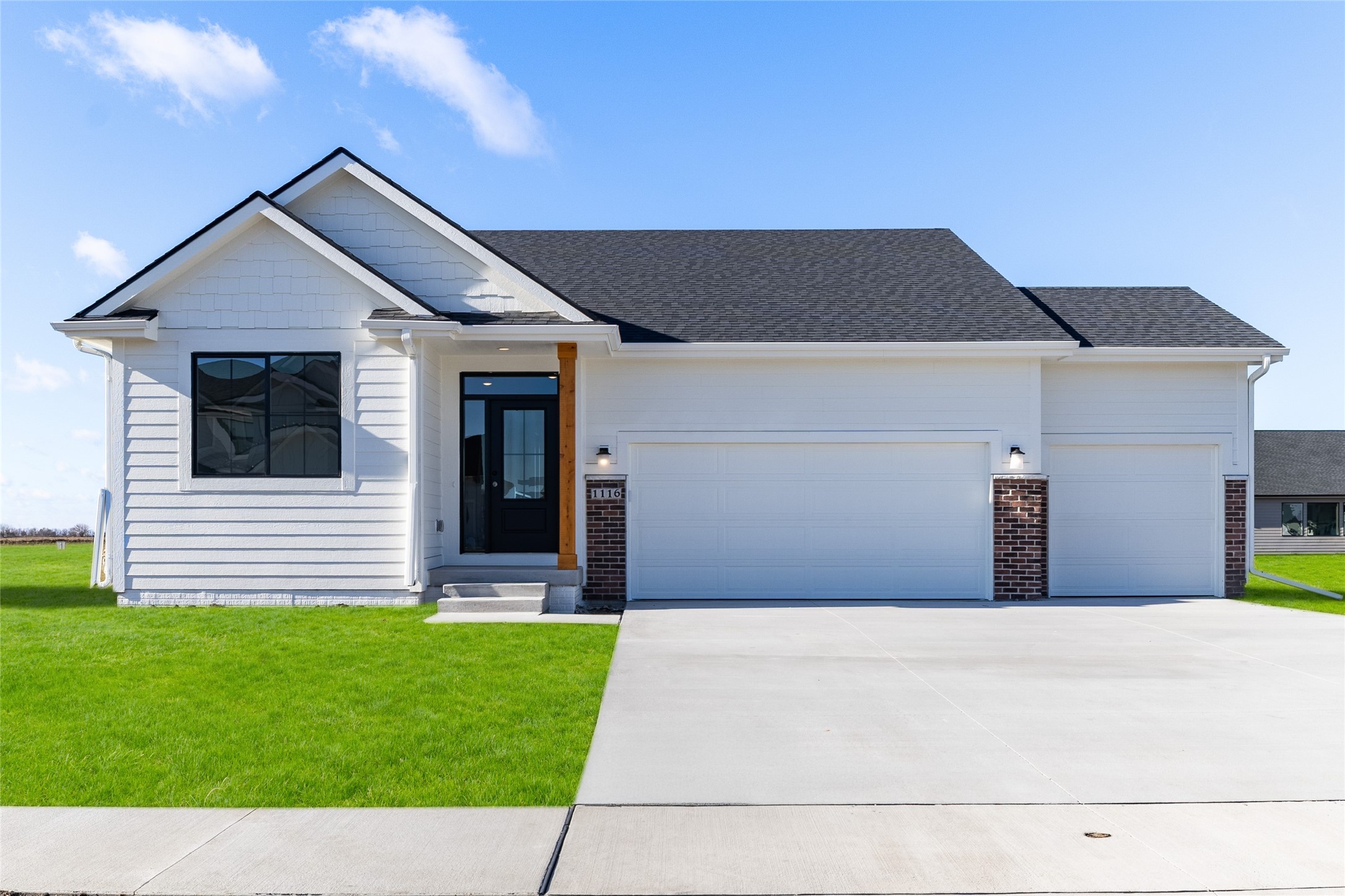 1116 Mulberry Drive NW Property Photo 1