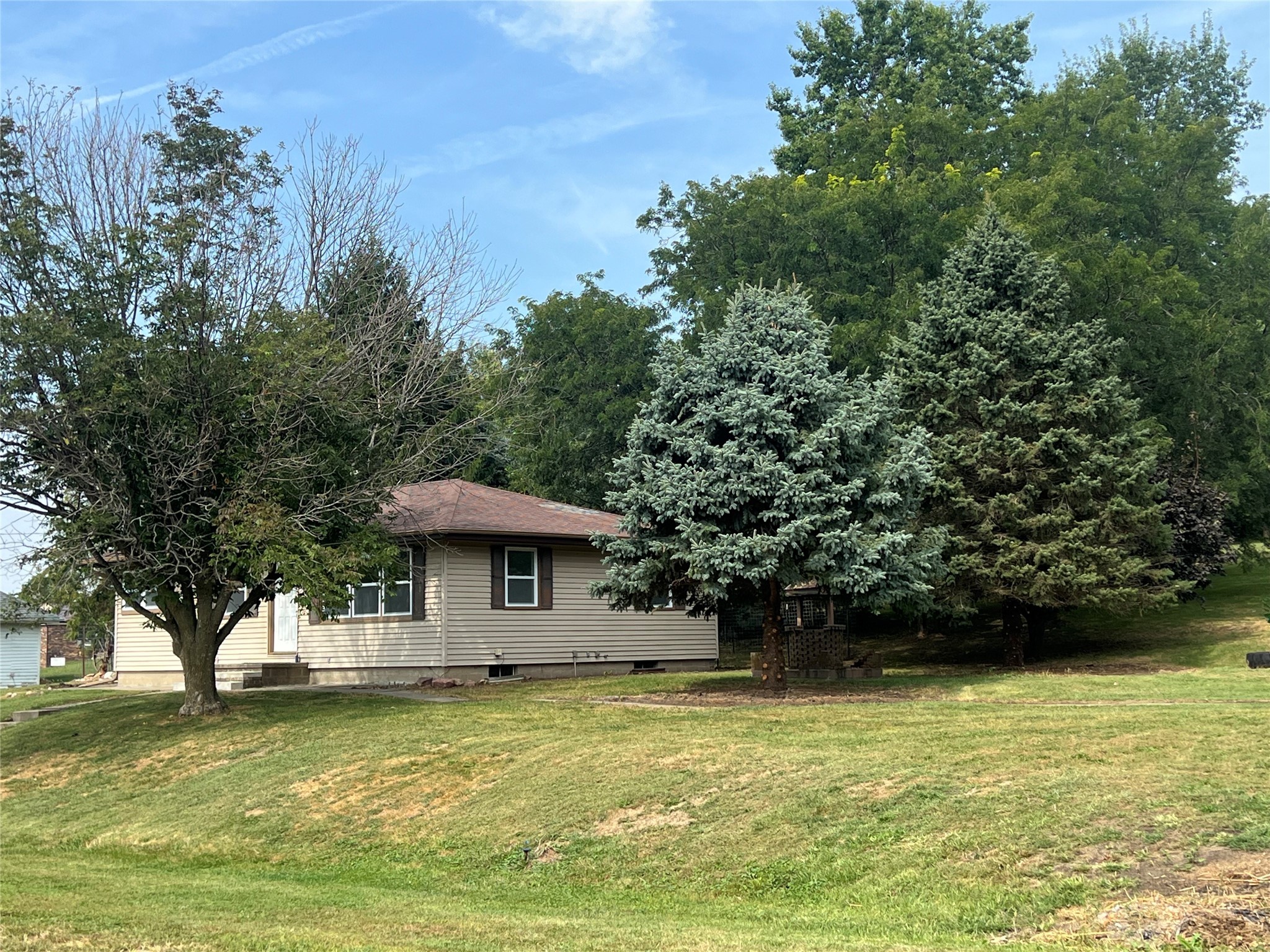 100 South Street Property Photo 1