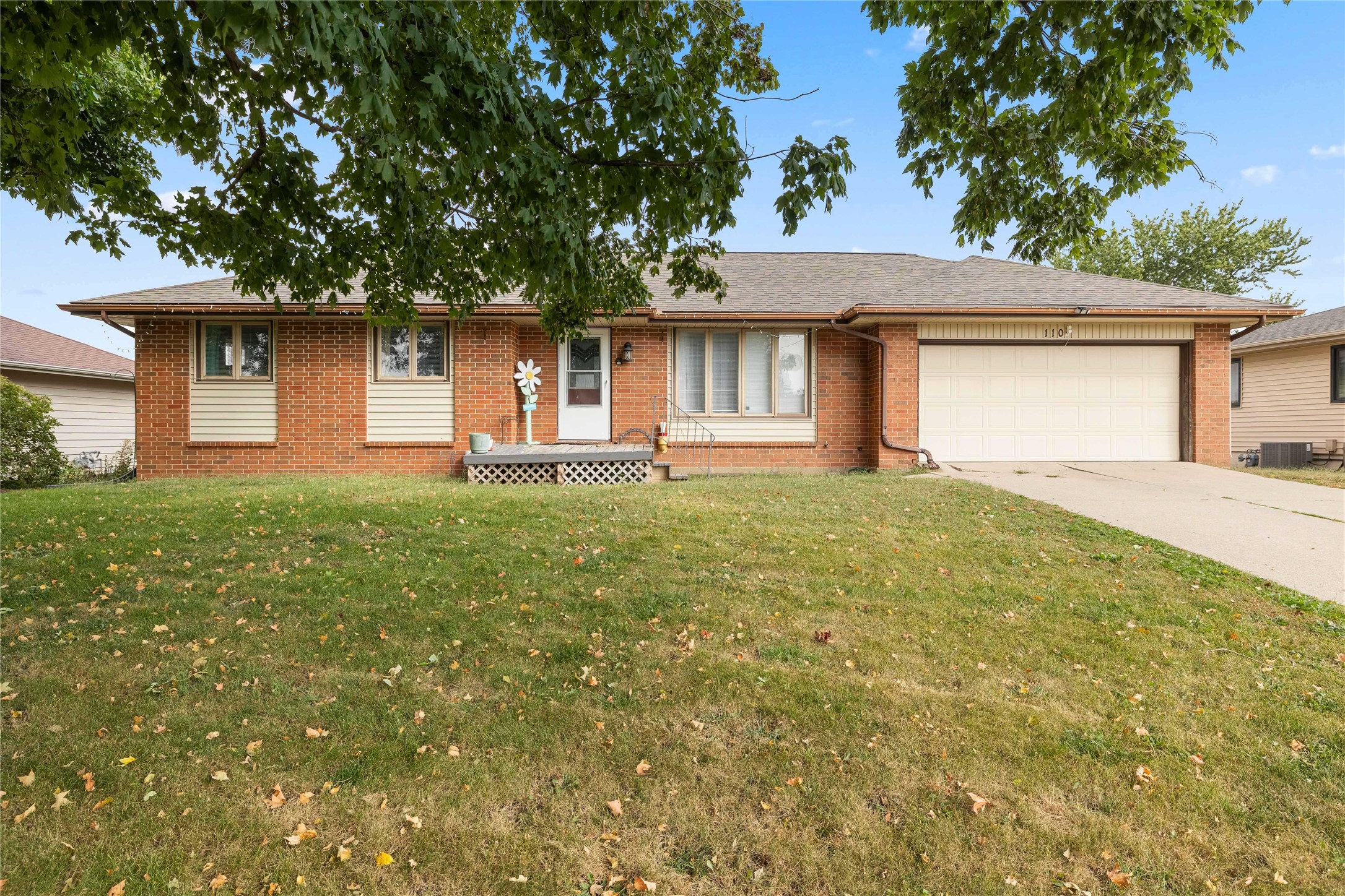 110 Lynwood Drive Property Photo 1