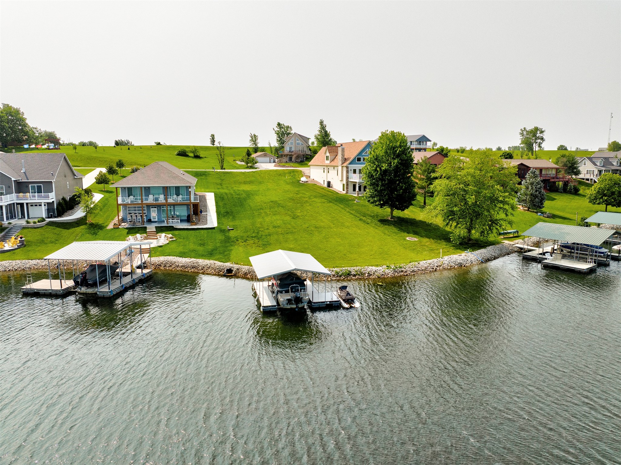 806 Indian Point Property Photo 1