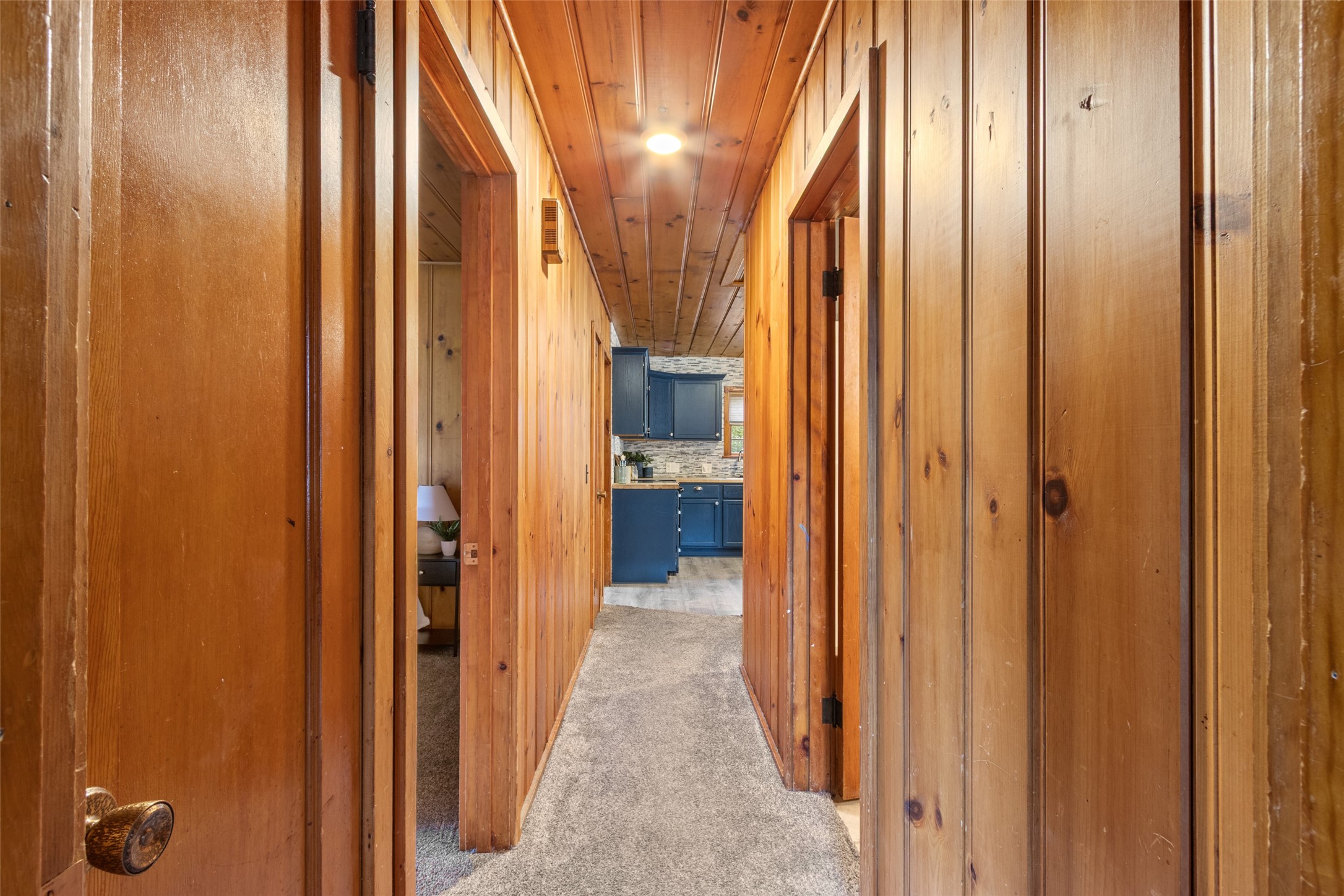 626 18th Street W Property Photo 9