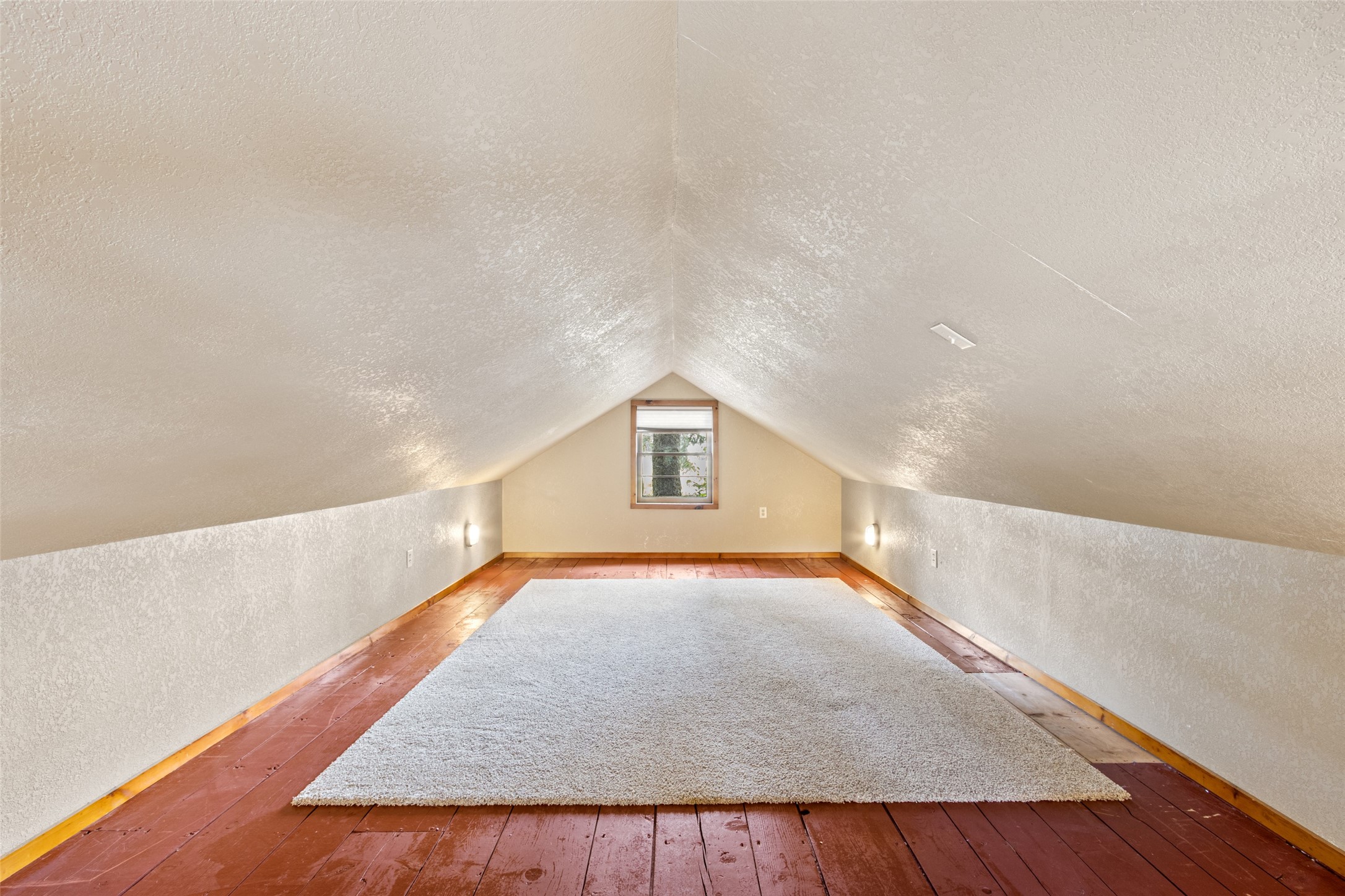 626 18th Street W Property Photo 17