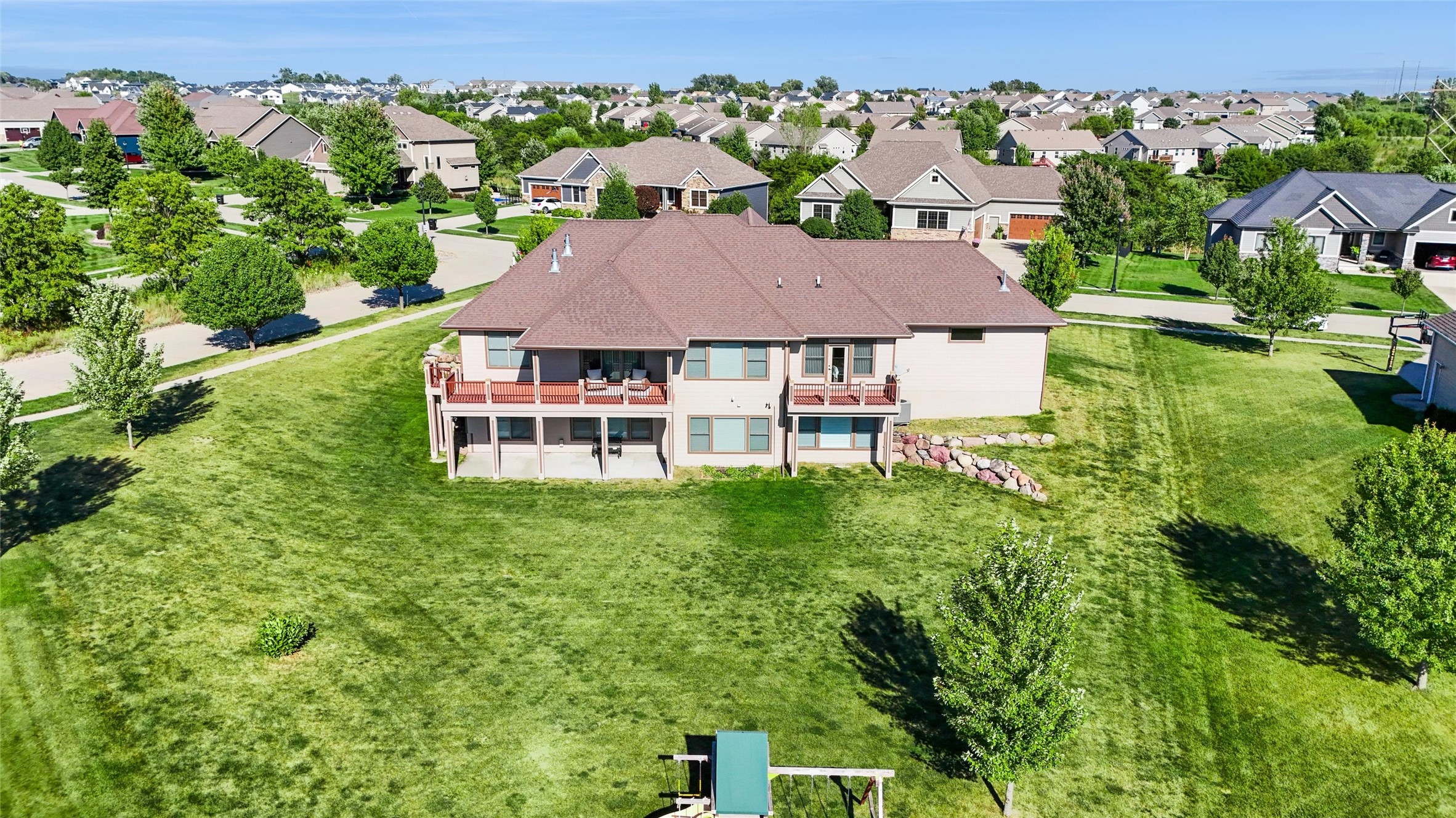 5006 Ne Jan Rose Parkway Property Photo 1