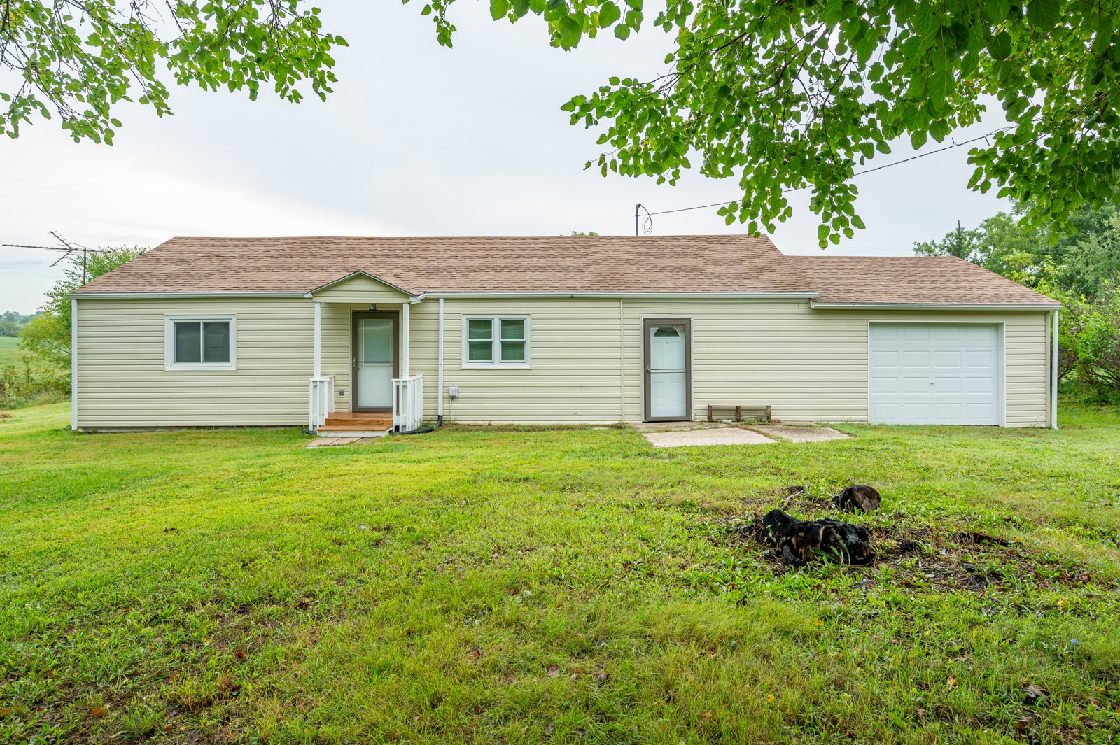 1632 135th Place Property Photo 1