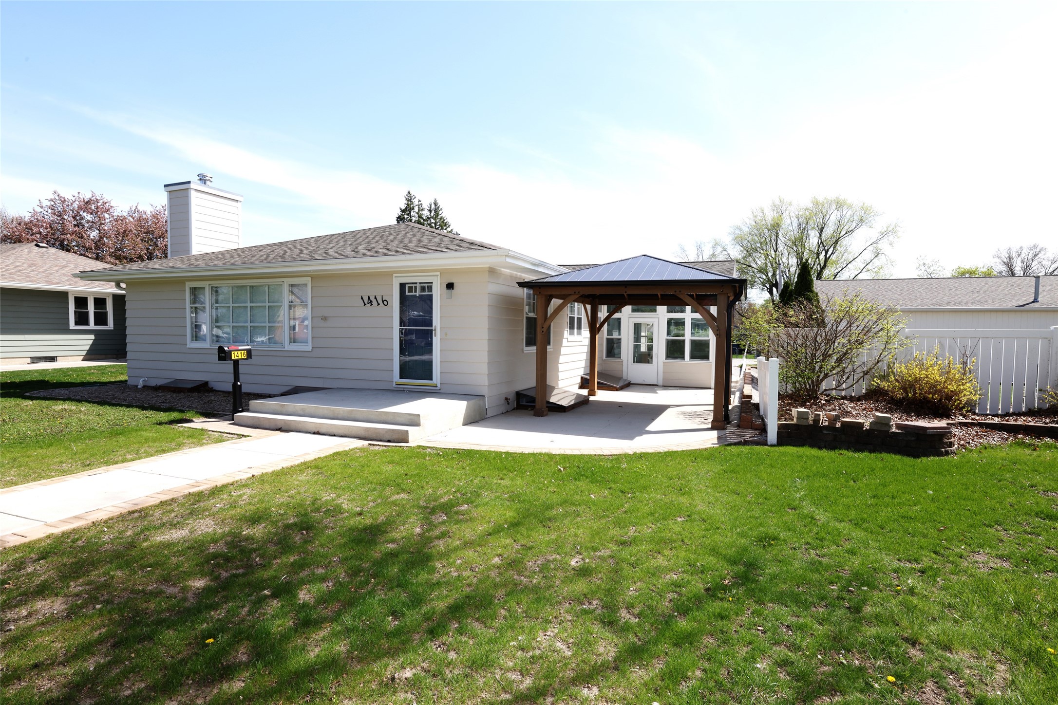 1416 Aldrich Avenue Property Photo 1