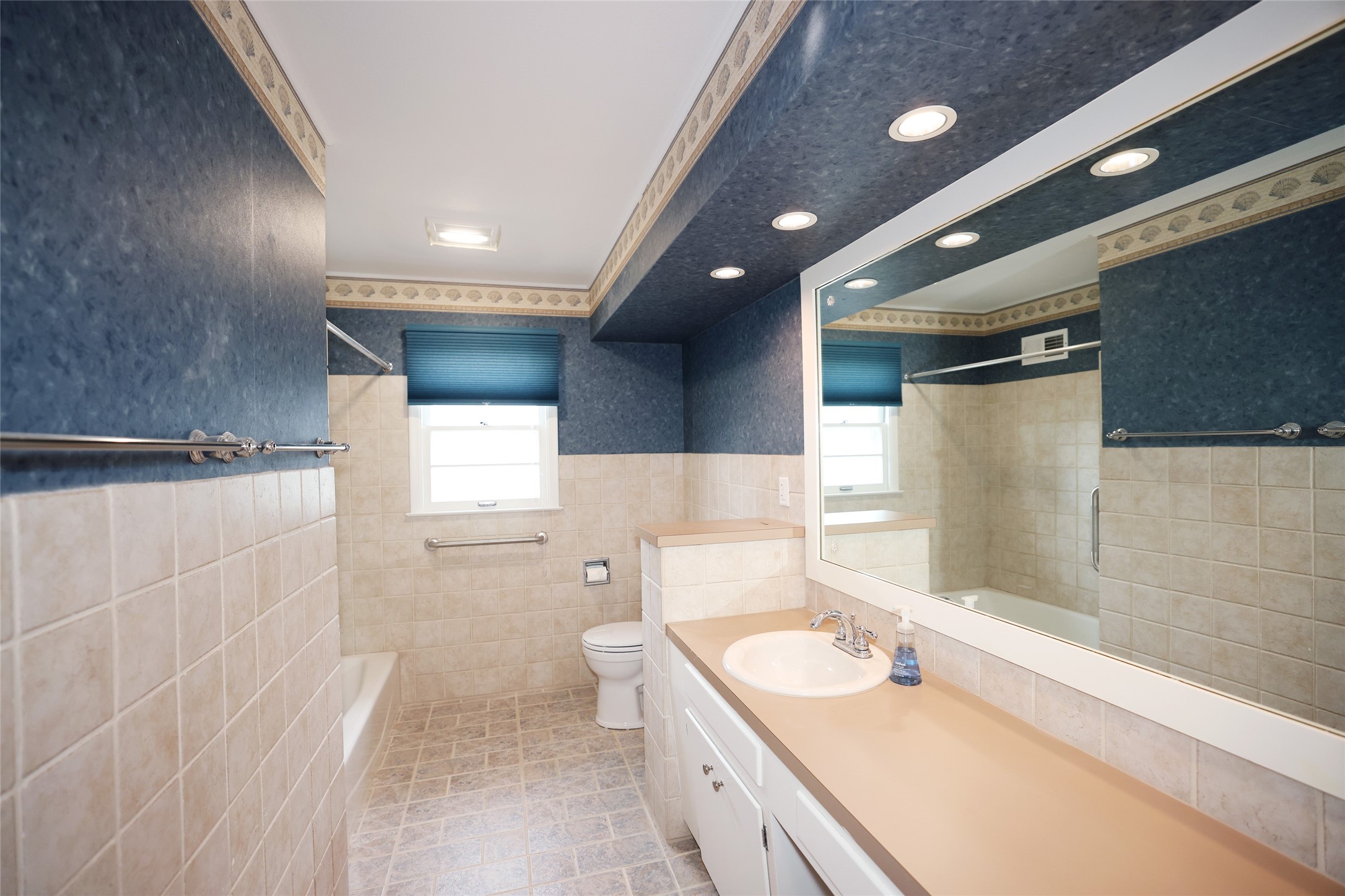1416 Aldrich Avenue Property Photo 11