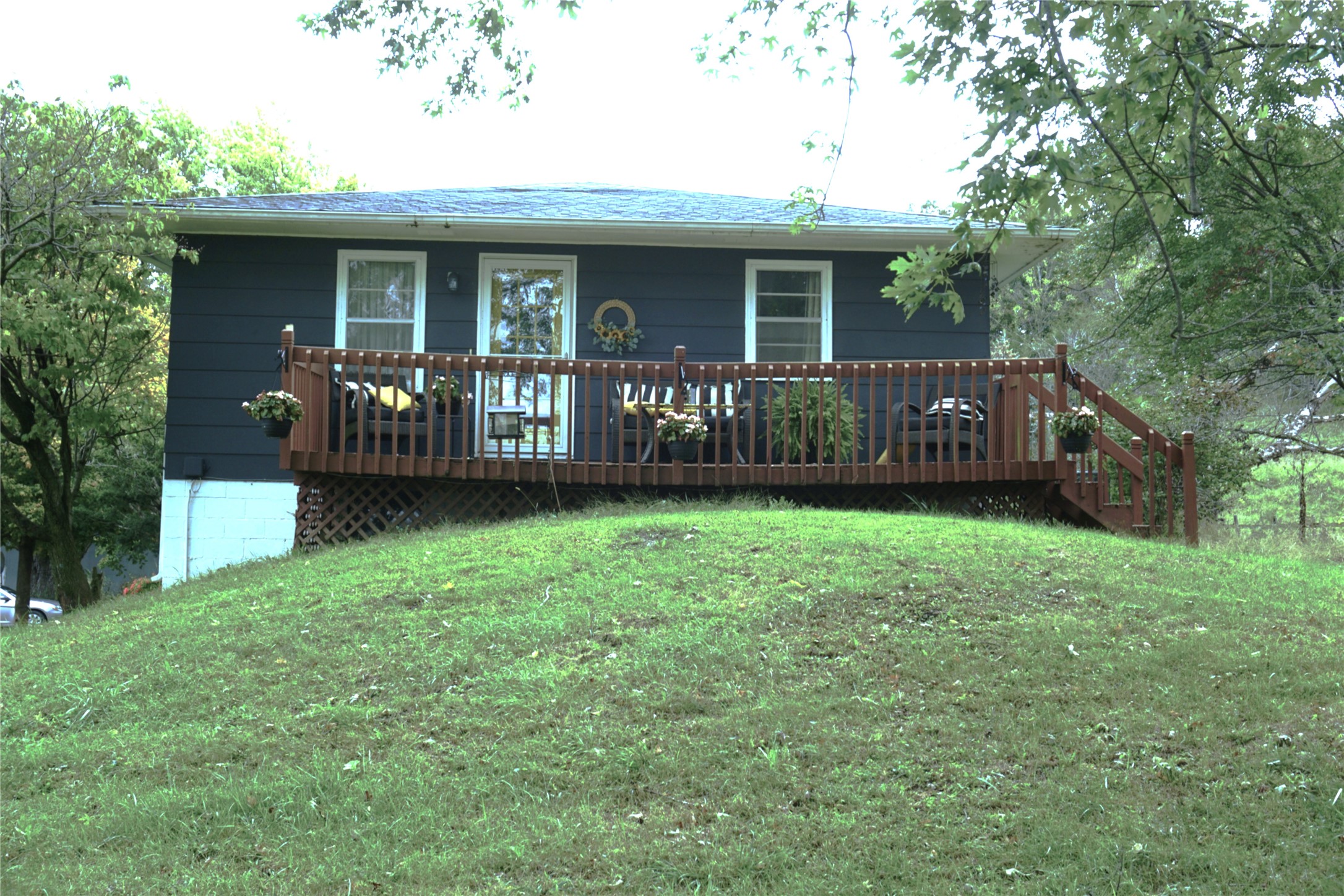 2352 Bevington Park Road Property Photo 1