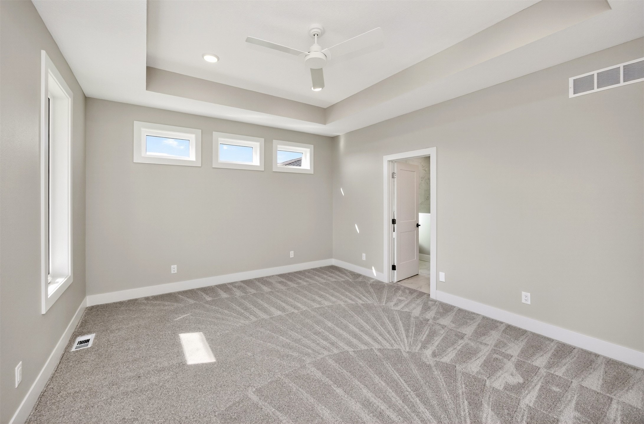 4644 Centennial Boulevard Property Photo 11