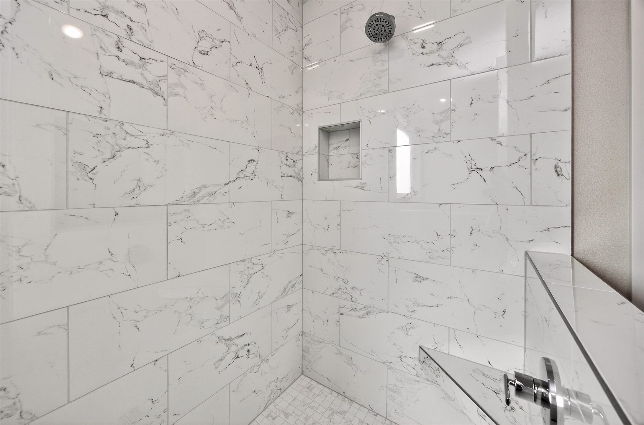 4644 Centennial Boulevard Property Photo 14